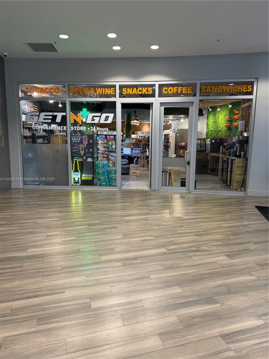 OPERA TOWER CONDO - Residential