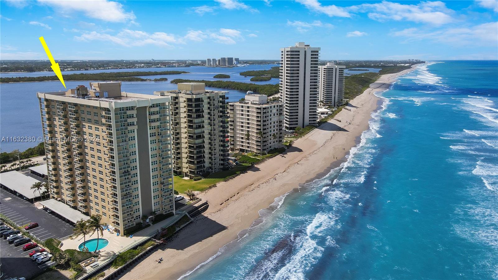 AQUARIUS CONDO - Residential