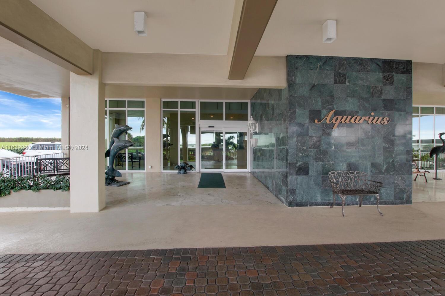 AQUARIUS CONDO - Residential