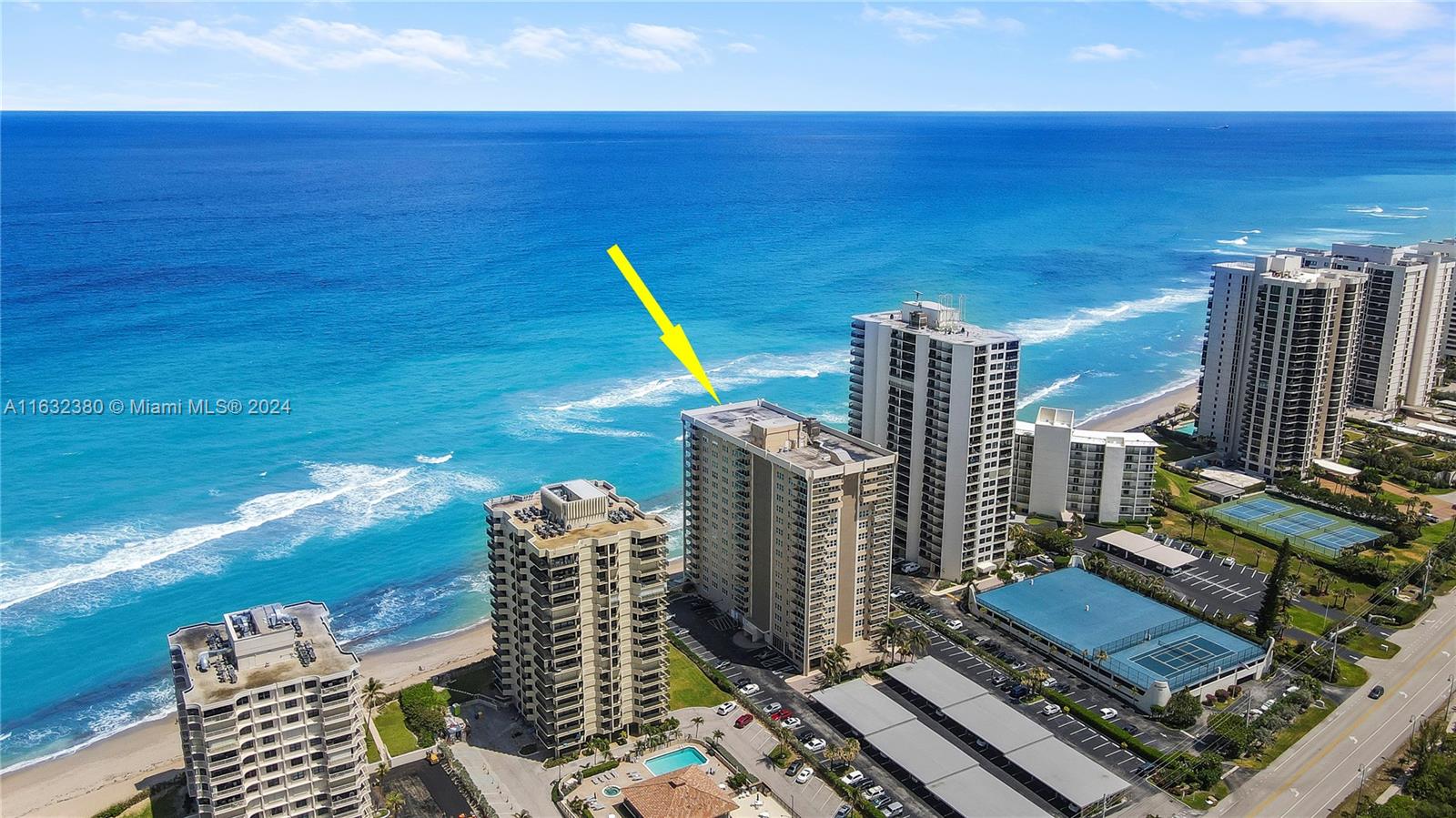 AQUARIUS CONDO - Residential