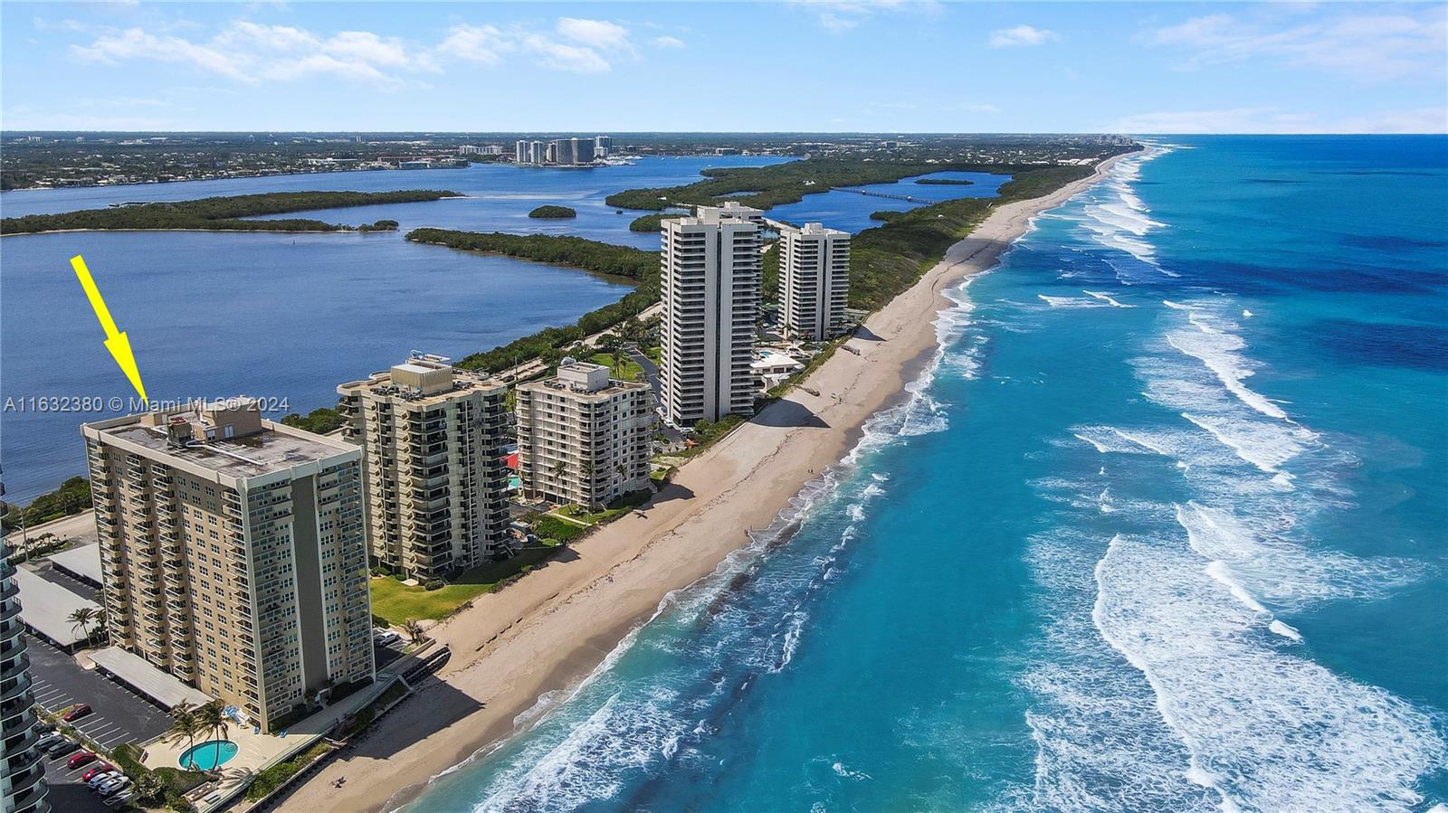 AQUARIUS CONDO - Residential