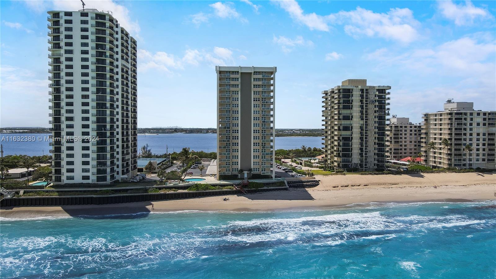 AQUARIUS CONDO - Residential