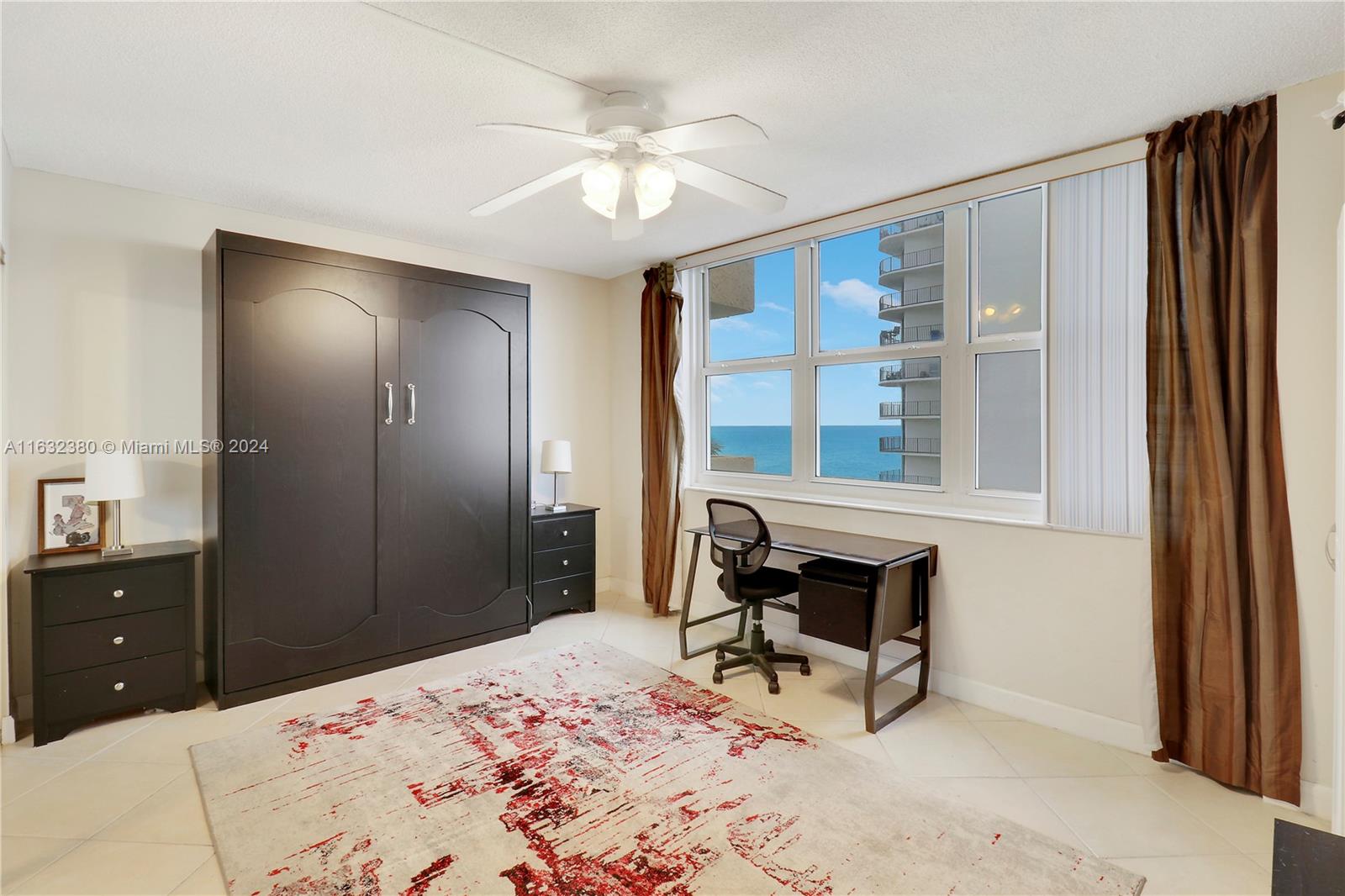 AQUARIUS CONDO - Residential