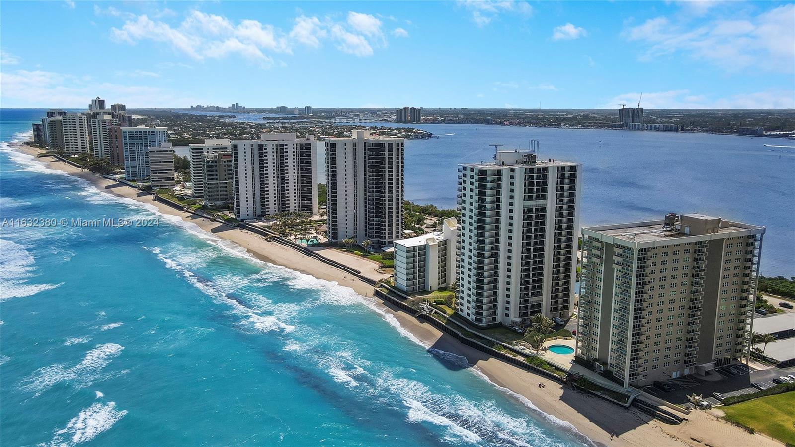 AQUARIUS CONDO - Residential