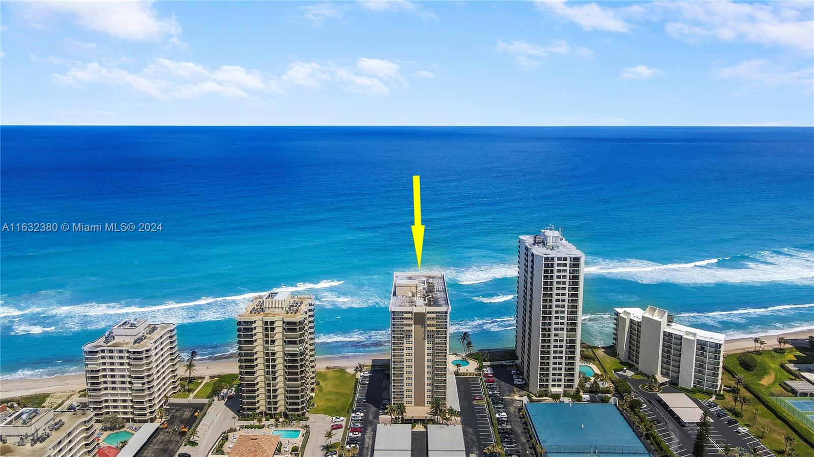 AQUARIUS CONDO - Residential