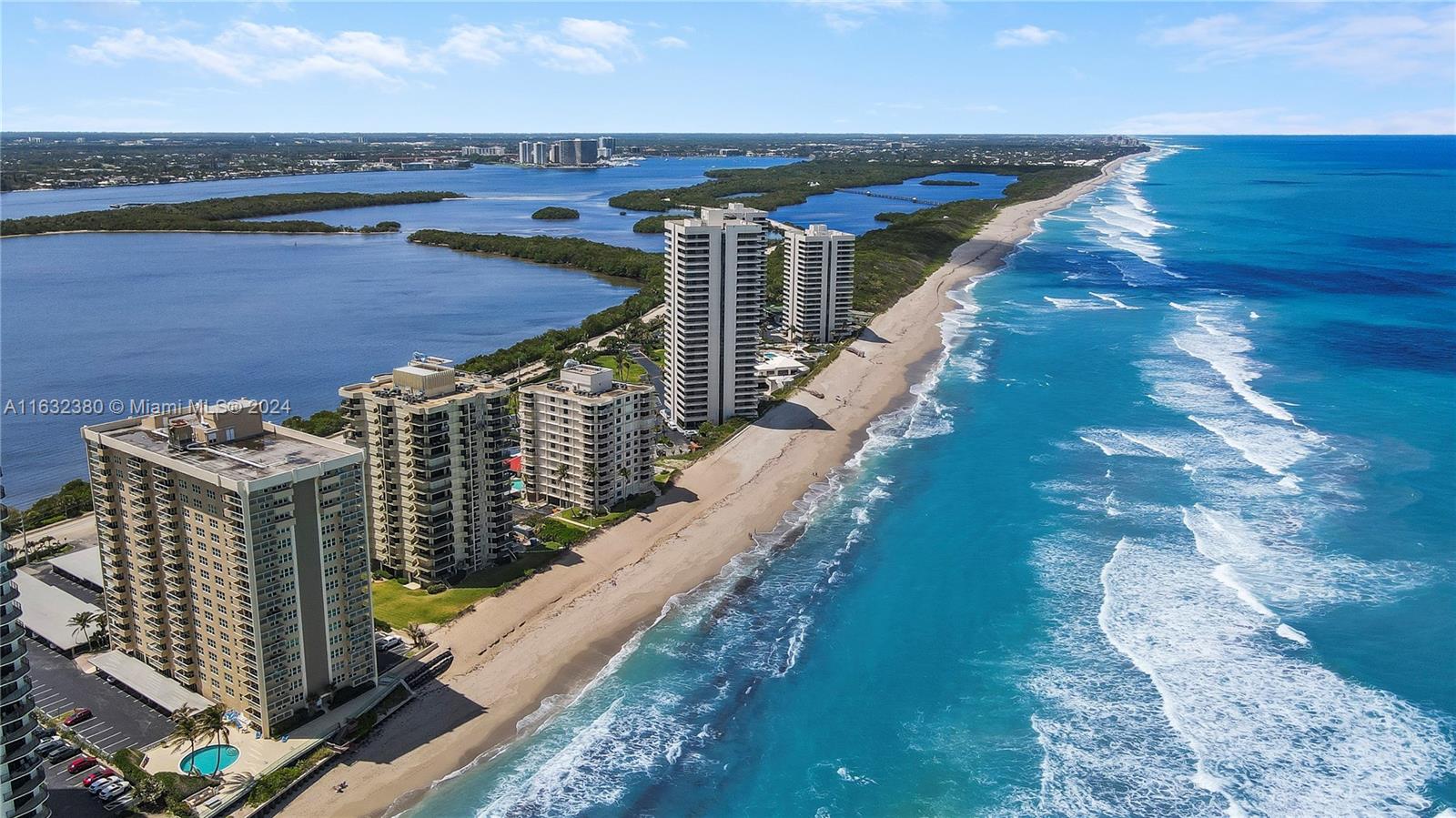 AQUARIUS CONDO - Residential