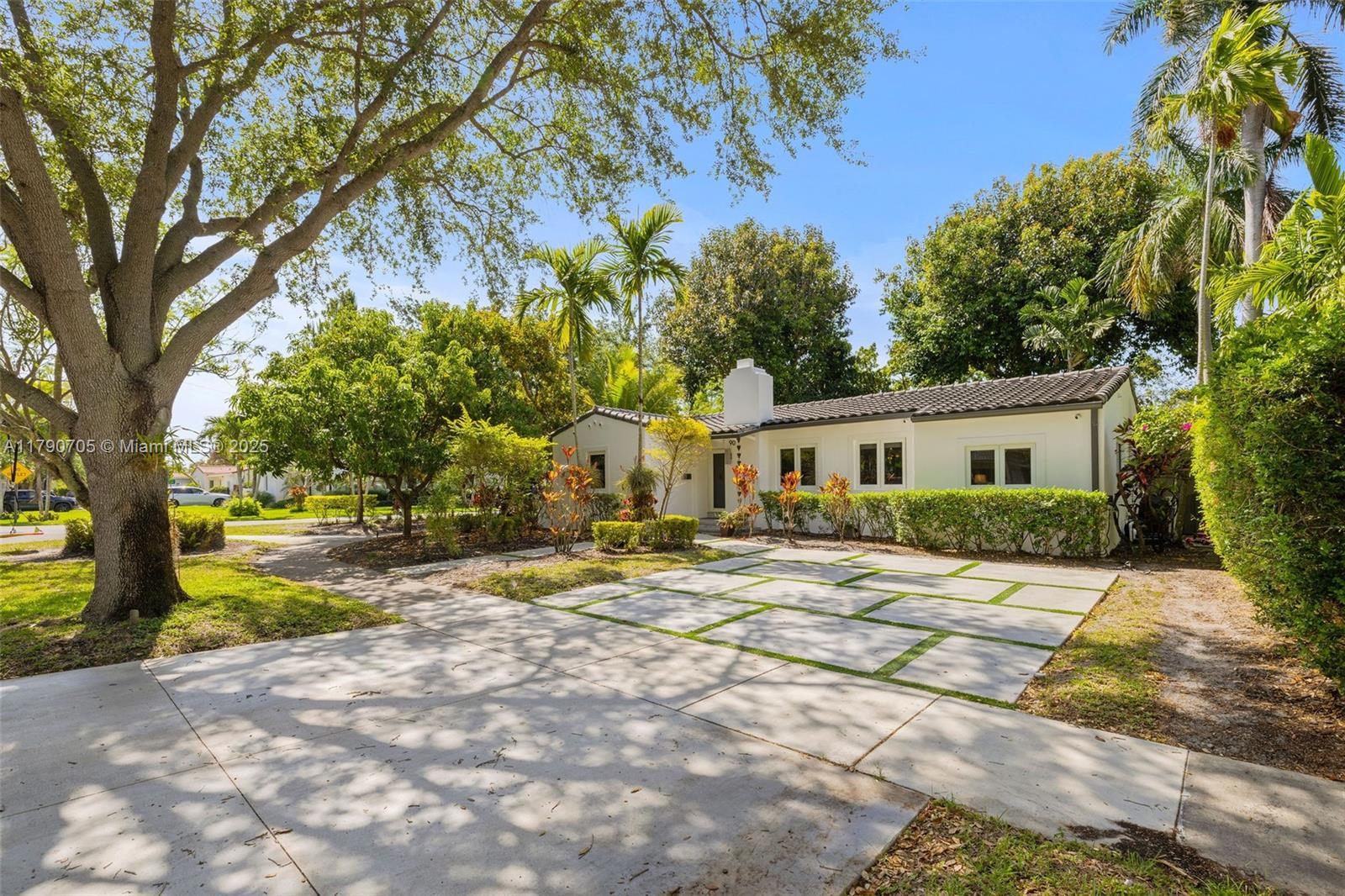 Rental Property at 90 Ne 106th St, Miami Shores, Miami-Dade County, Florida - Bedrooms: 3 
Bathrooms: 2  - $7,950 MO.