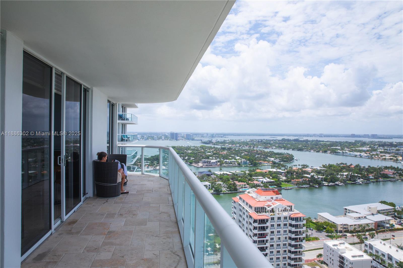 AKOYA CONDO - Residential Lease