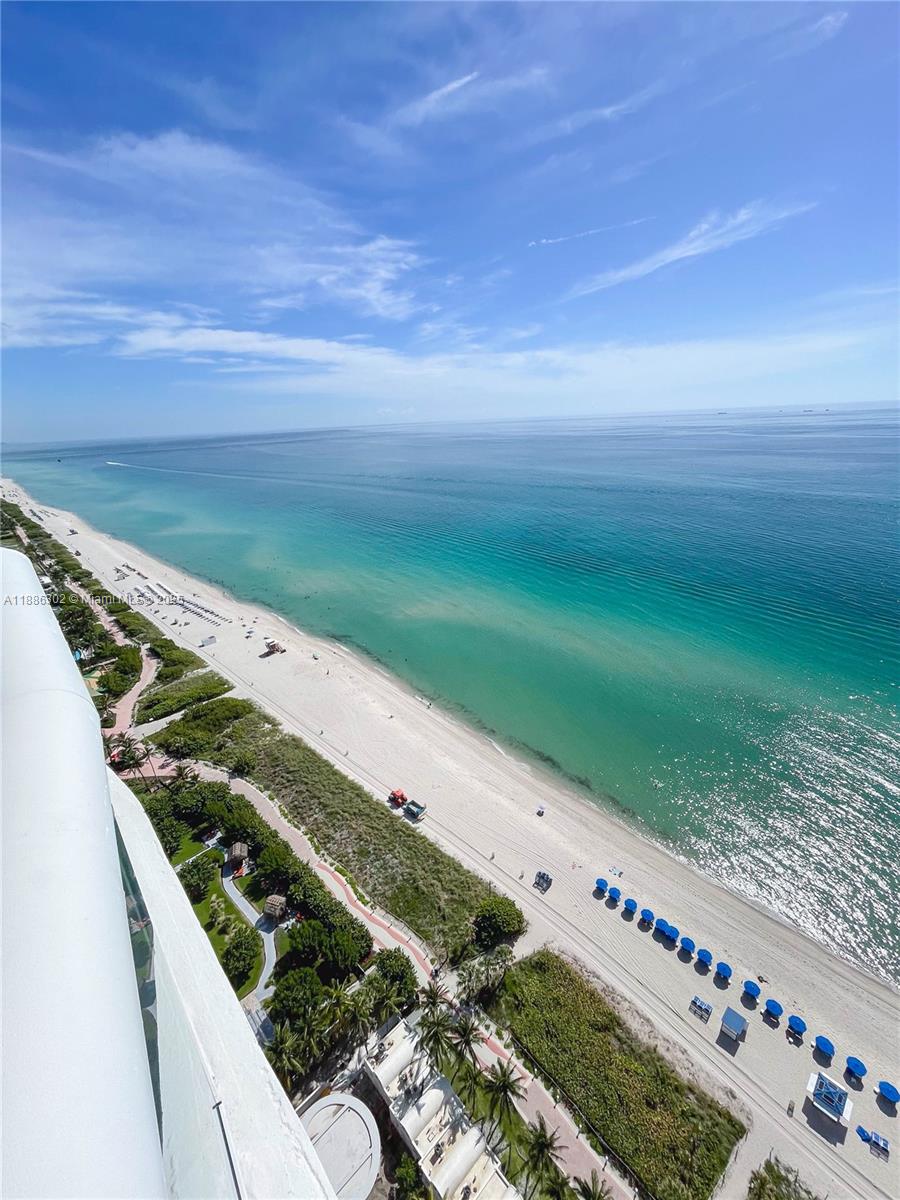 AKOYA CONDO - Residential Lease