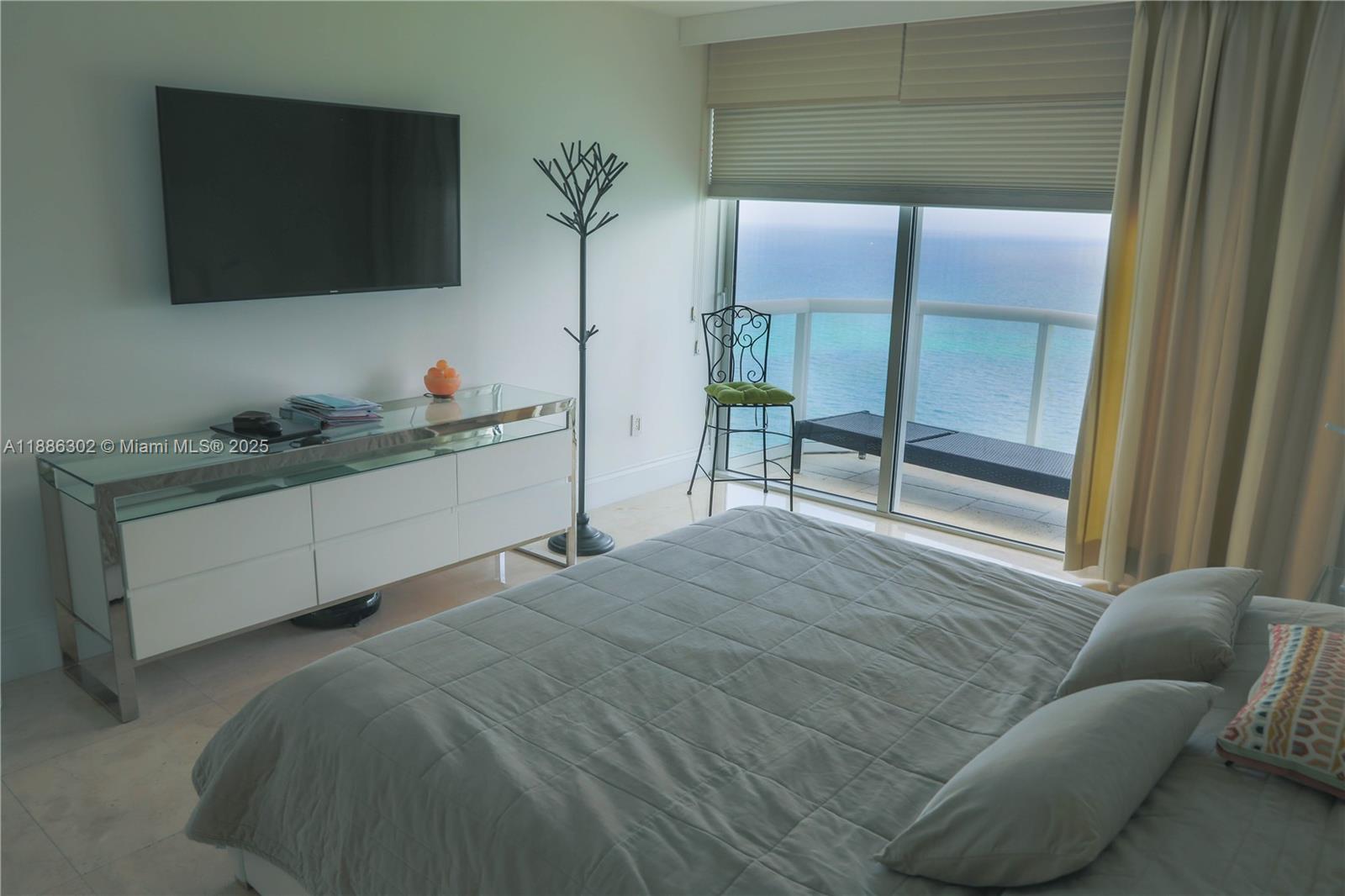 AKOYA CONDO - Residential Lease