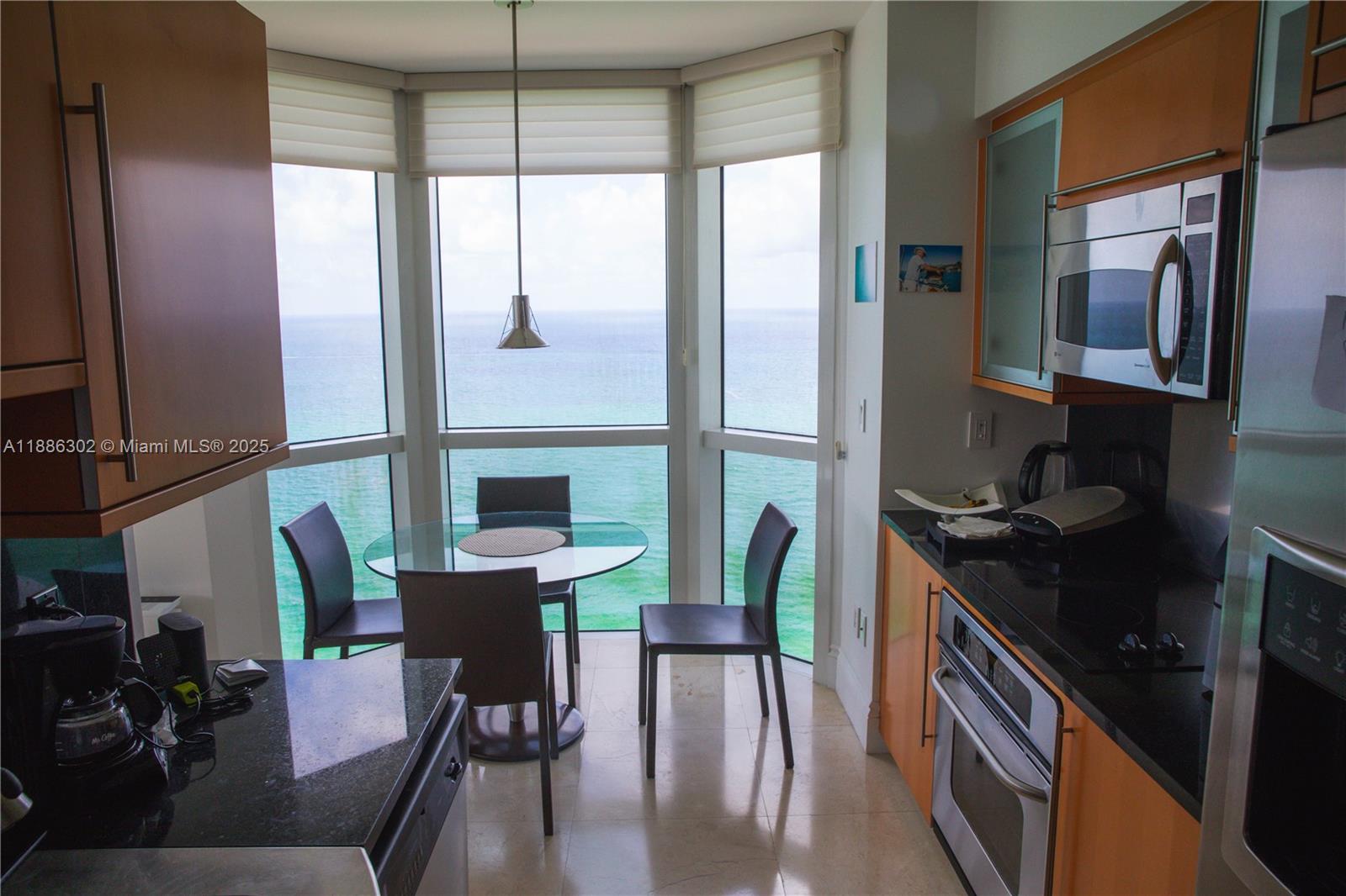 AKOYA CONDO - Residential Lease