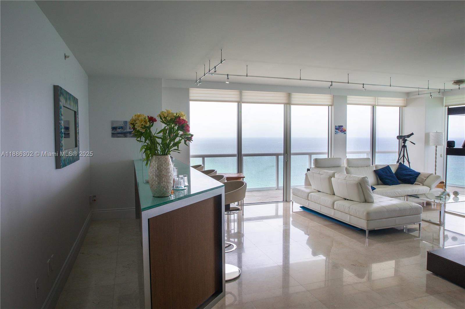 AKOYA CONDO - Residential Lease