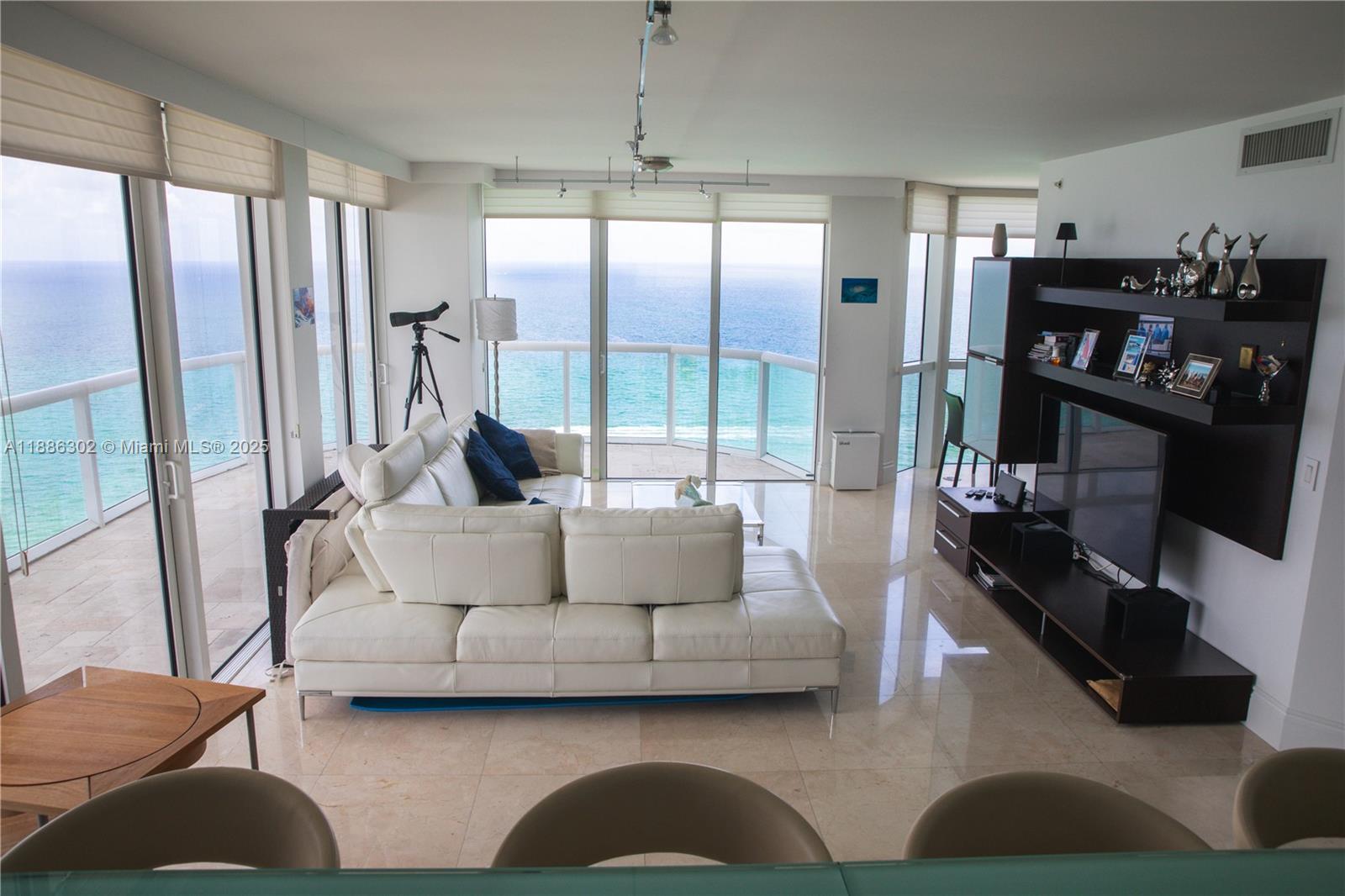 AKOYA CONDO - Residential Lease