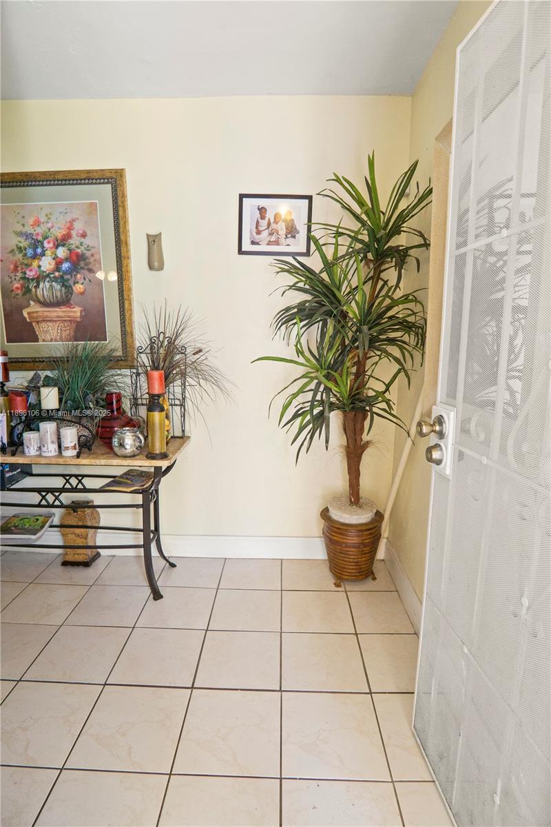 View photos, virtual tours, details... 811 NW 196th Ter
