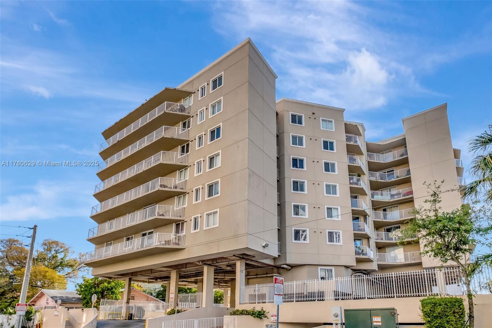 Property for Sale at Address Not Disclosed, Miami, Broward County, Florida - Bedrooms: 2 
Bathrooms: 2  - $310,000