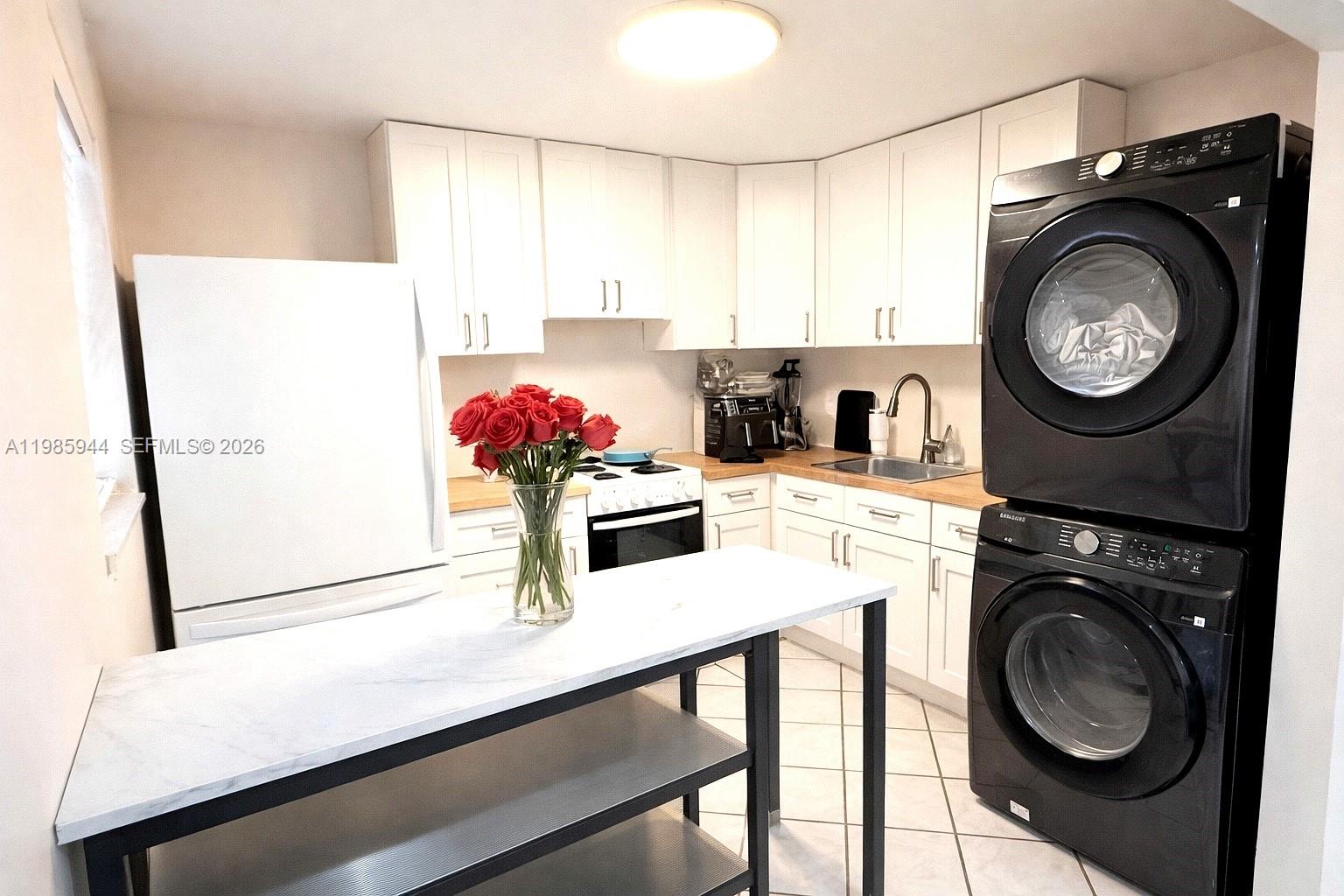 HALSTEAD APTS CONDO - Residential