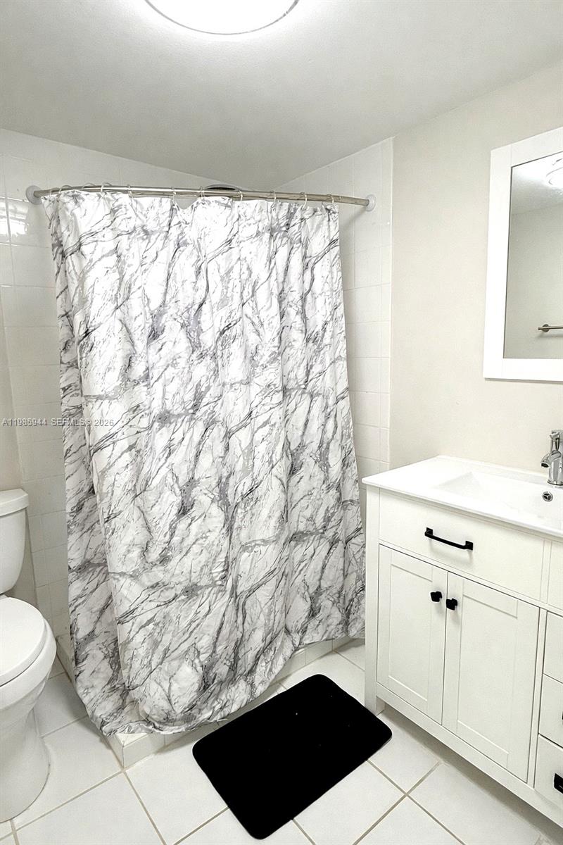 HALSTEAD APTS CONDO - Residential