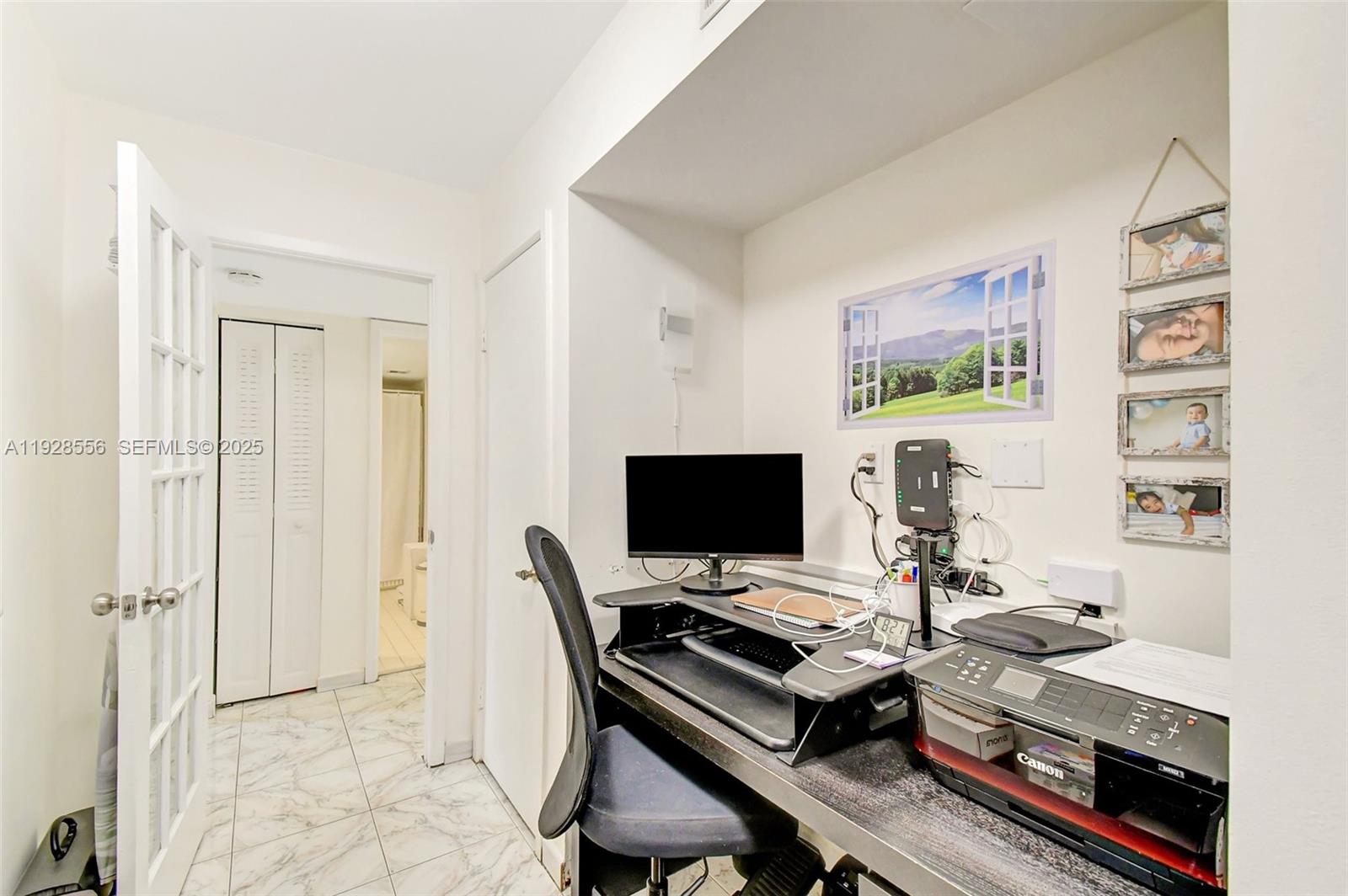 SKY LAKE VILLAS FIRST ADD - Residential