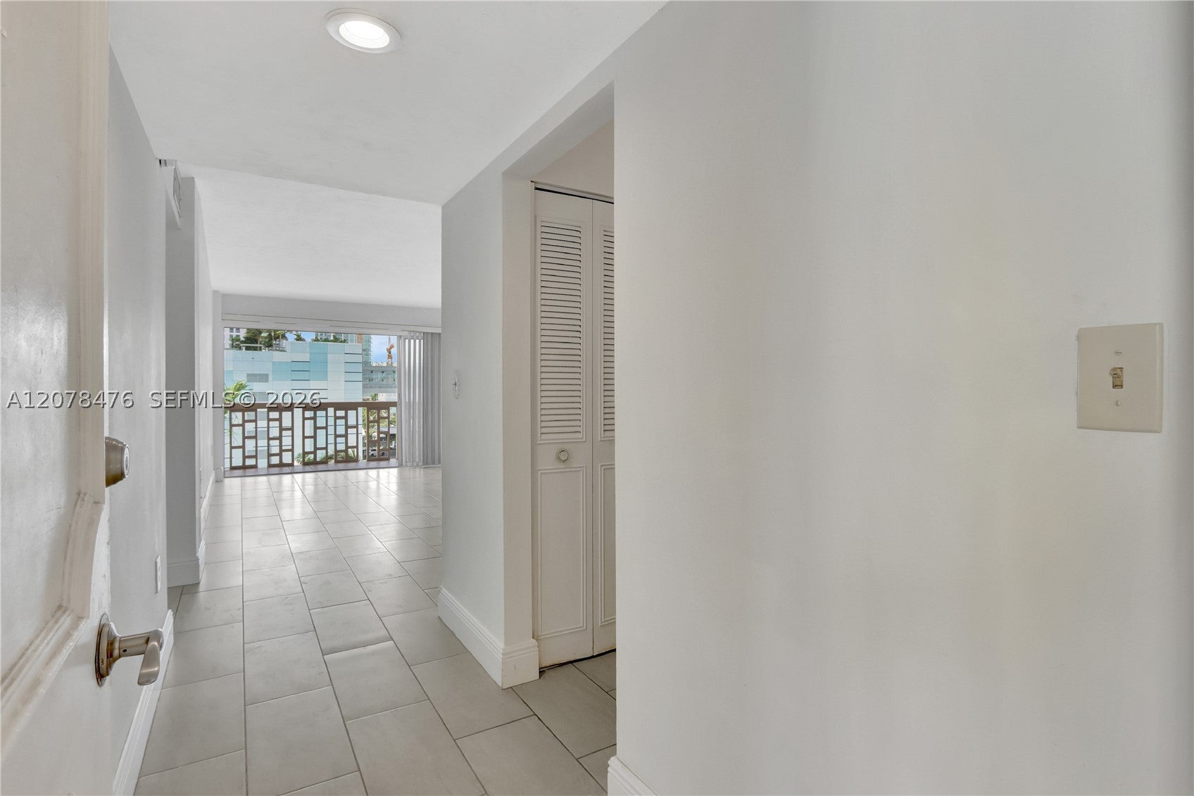 600 NE 25th St PHD/73
