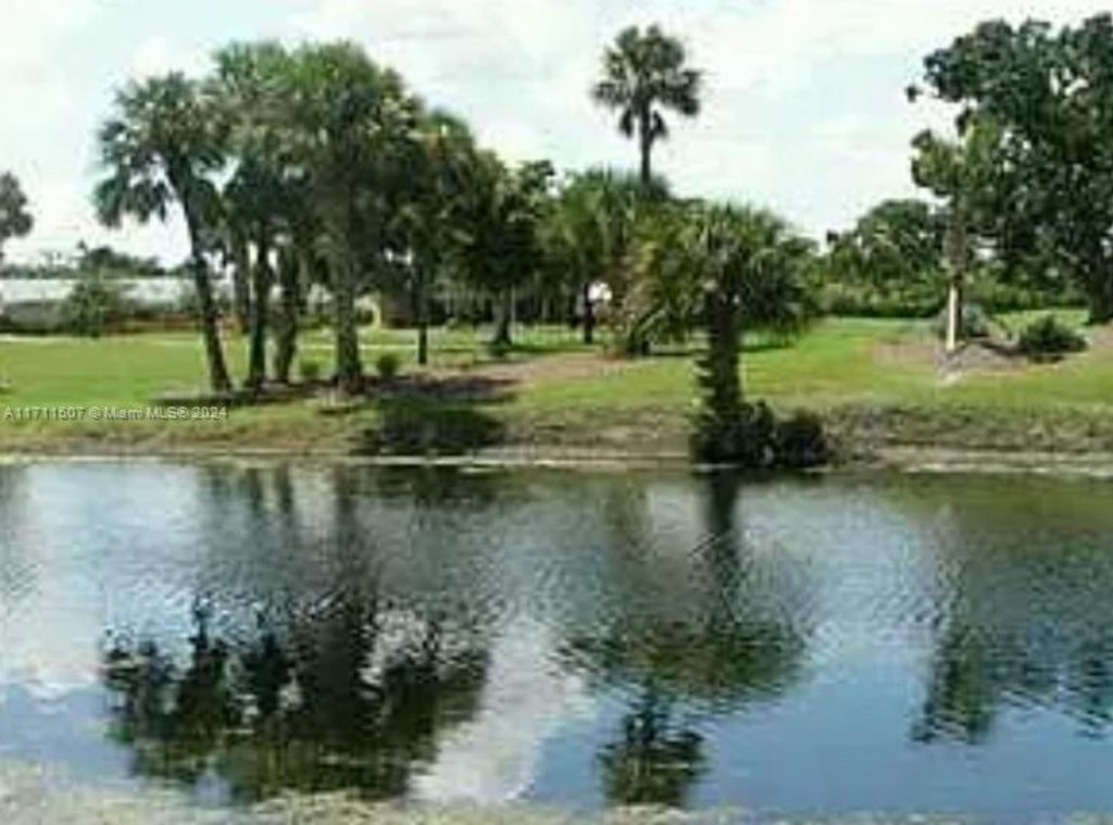 Photo of 405 S Pine Island Rd #105D, Plantation, FL 33324 (MLS # A11711507)