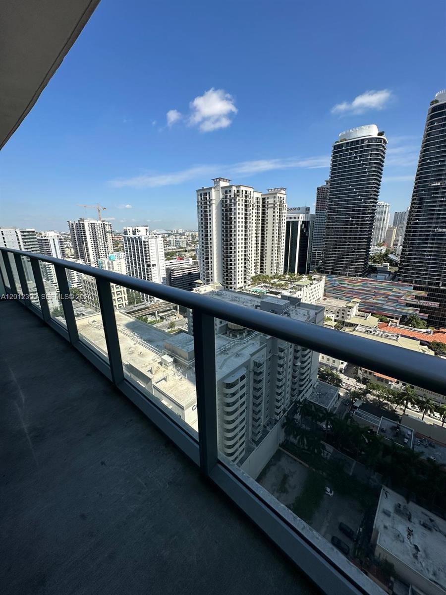 1100 S Miami Ave 2608