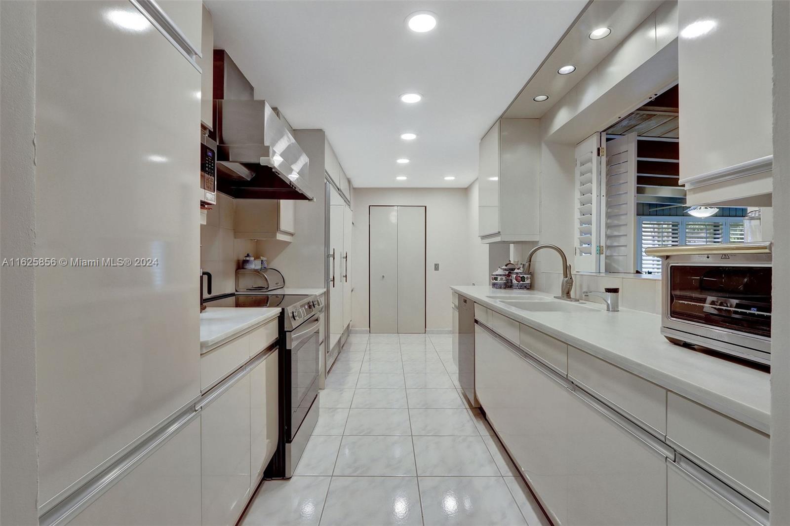 HAWLEY HEIGHTS - Residential