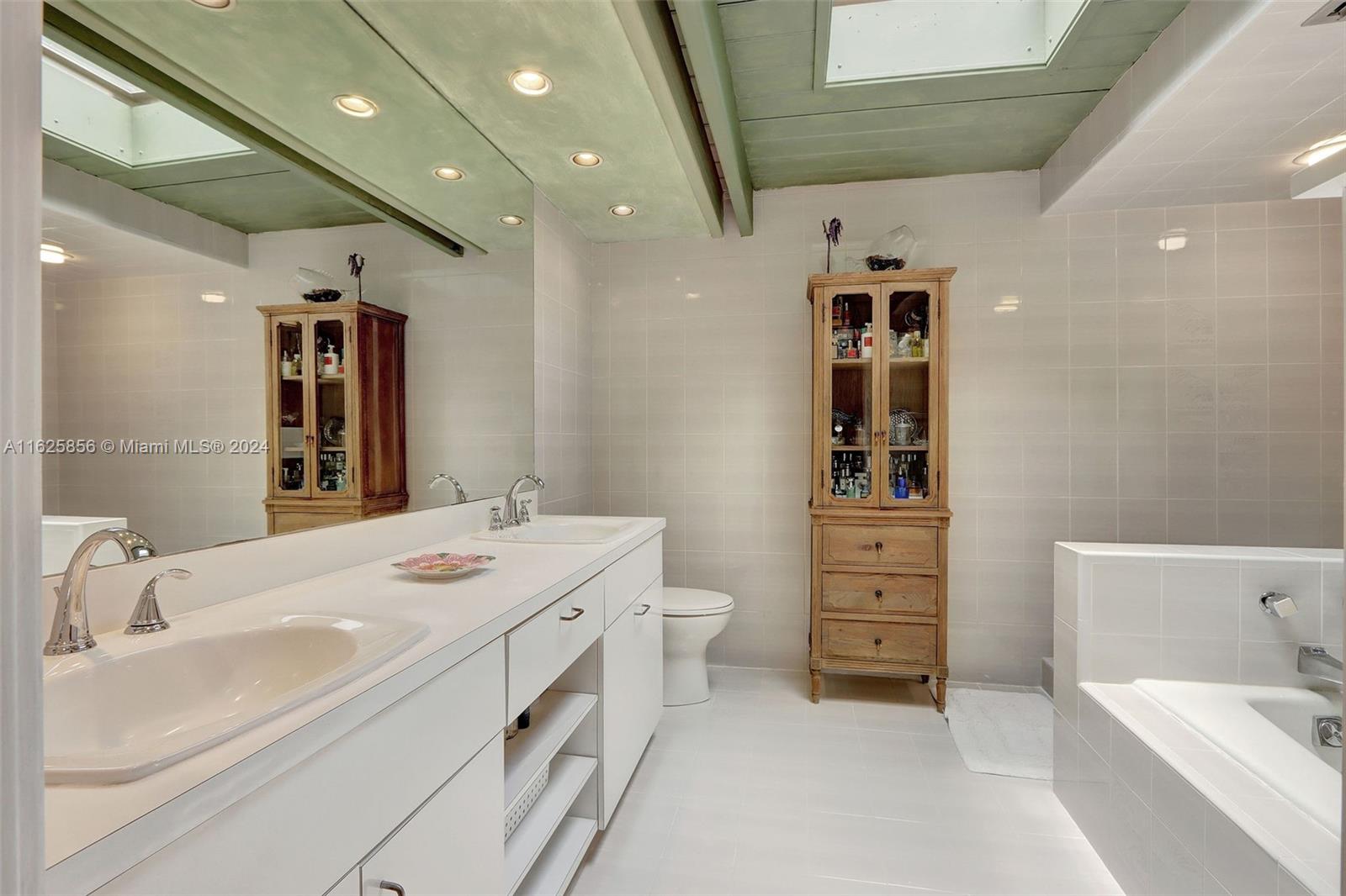 HAWLEY HEIGHTS - Residential