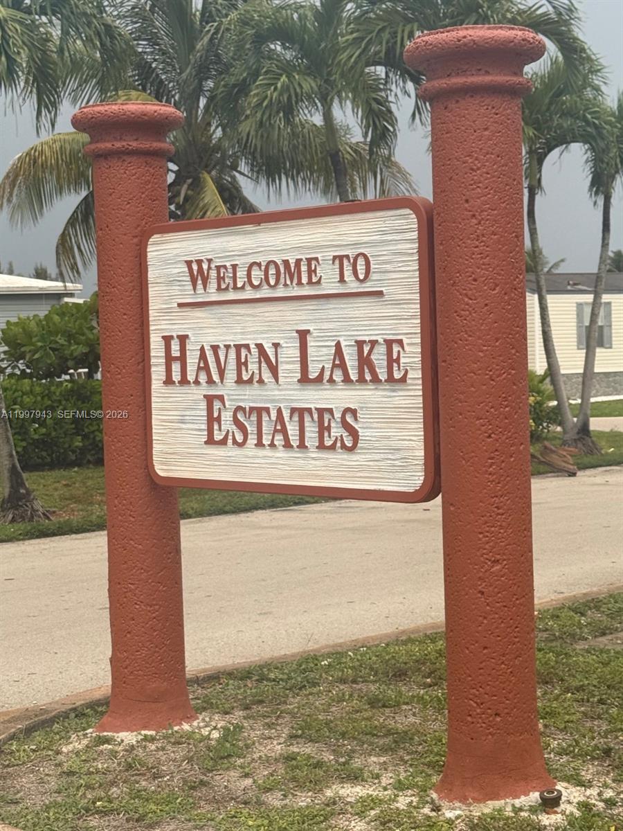 HAVEN LAKE PARK - Residential