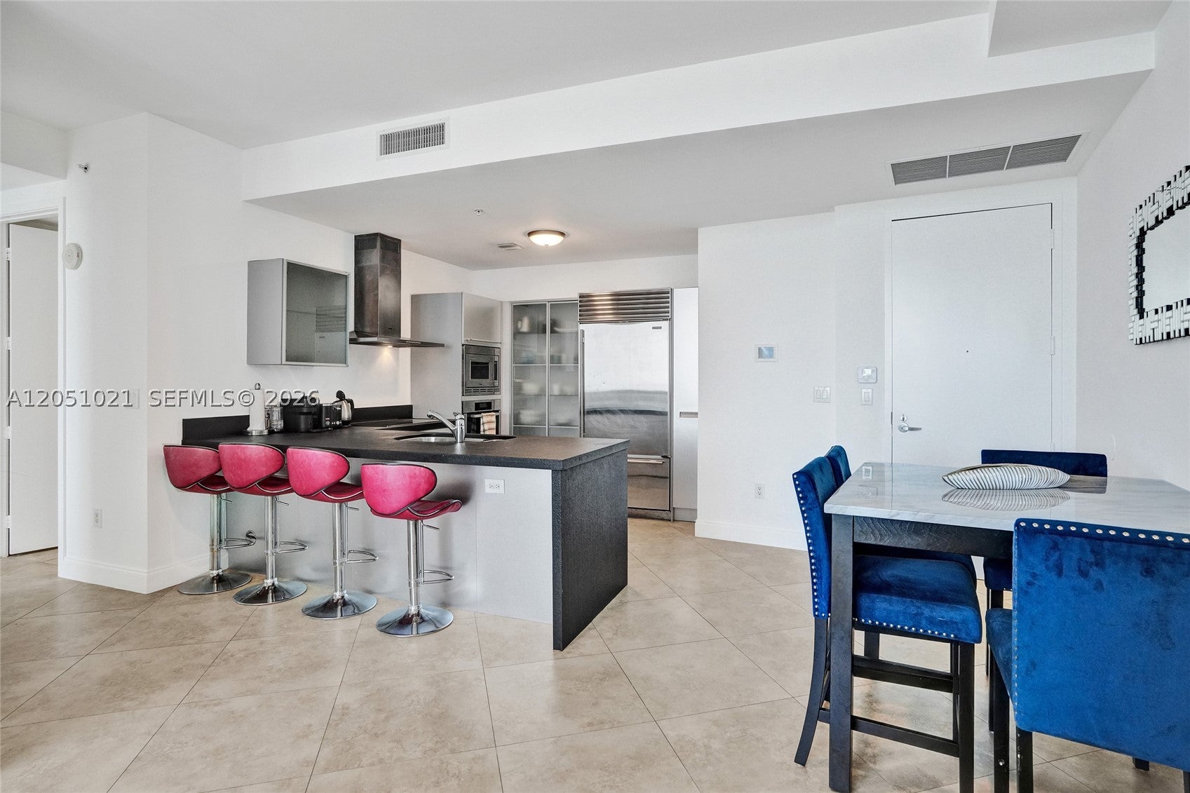 18201 Collins Ave 4705