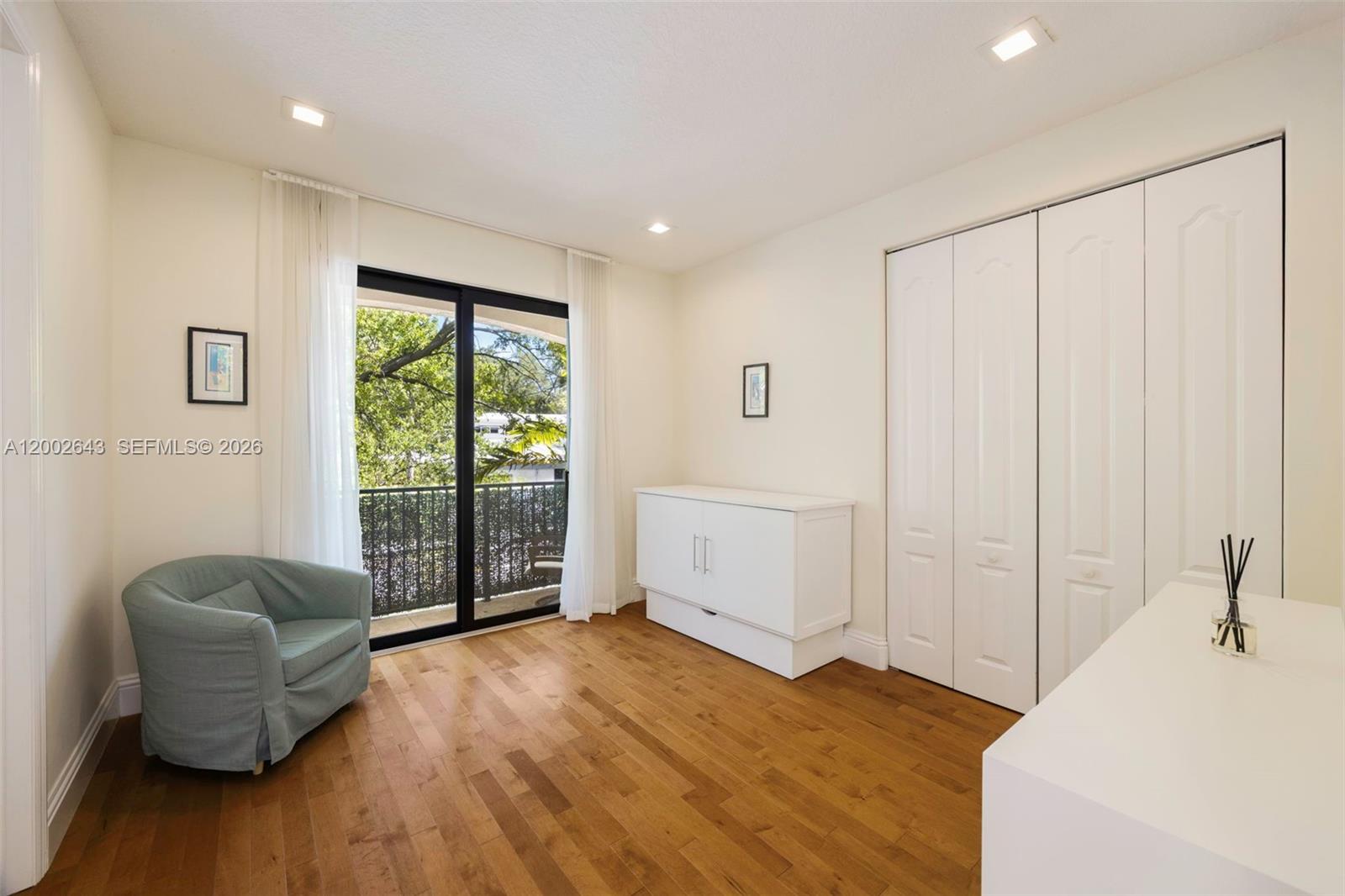 OCEAN VIEW HEIGHTS - Residential