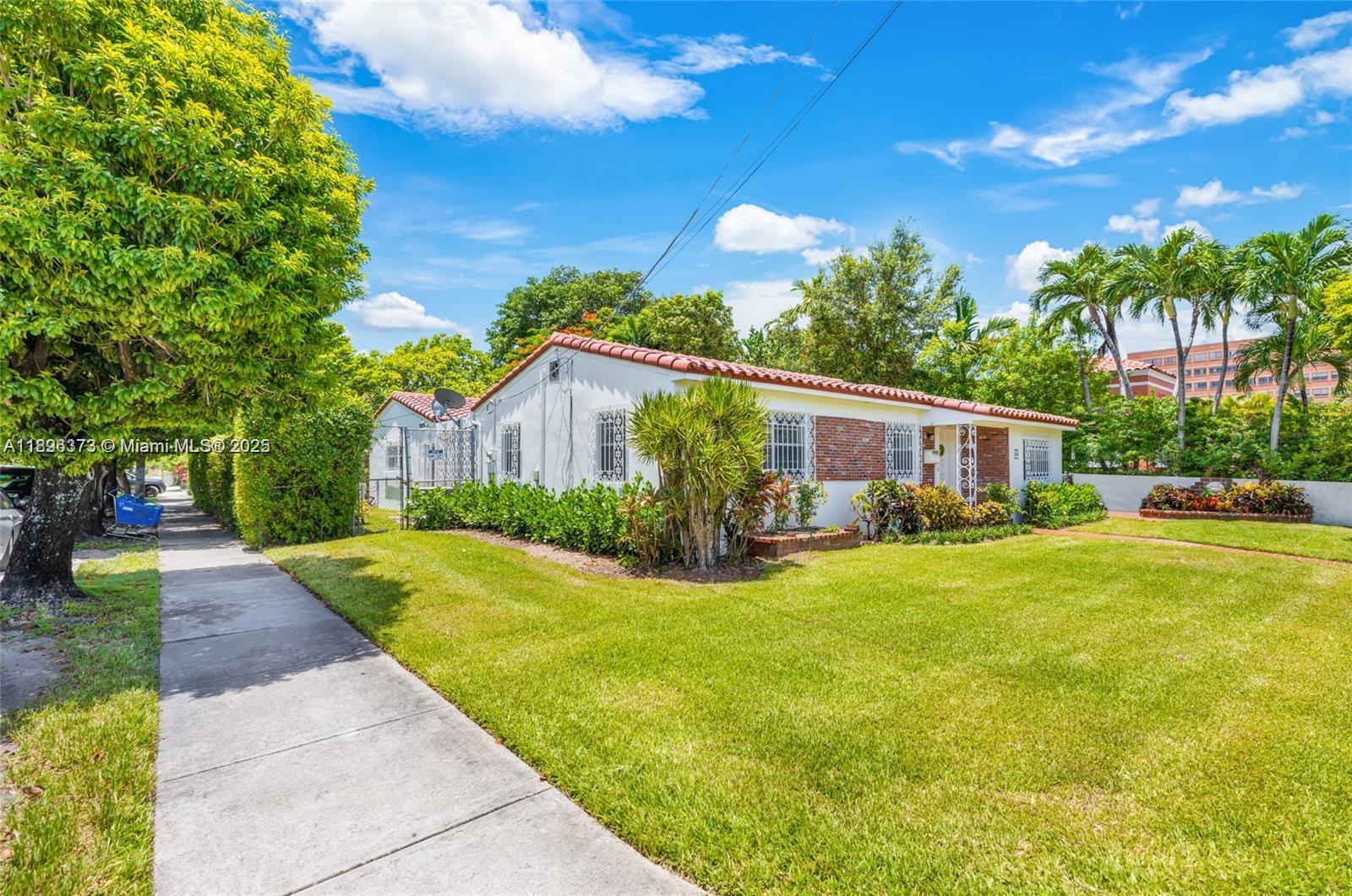 3600 SW 26th St