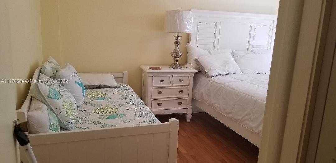 NORTH BAY VILLAS CONDO - Residential Lease