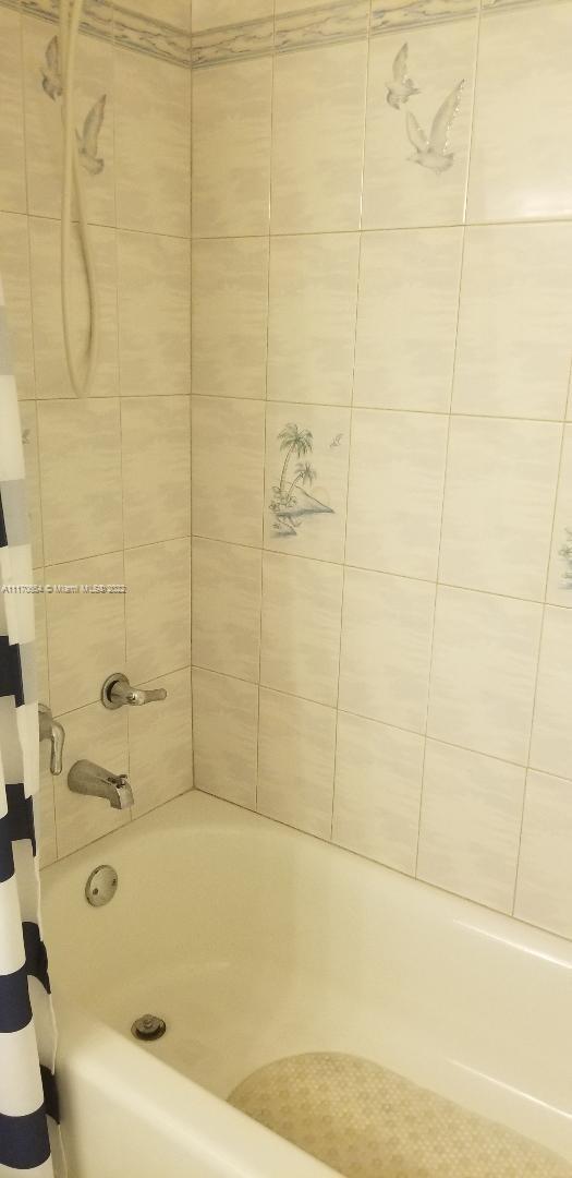 NORTH BAY VILLAS CONDO - Residential Lease