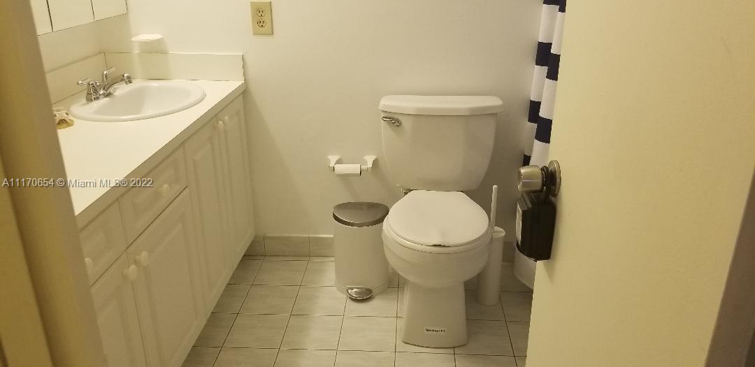 NORTH BAY VILLAS CONDO - Residential Lease