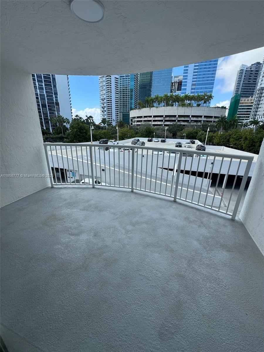 1420 Brickell Bay Dr 306D
