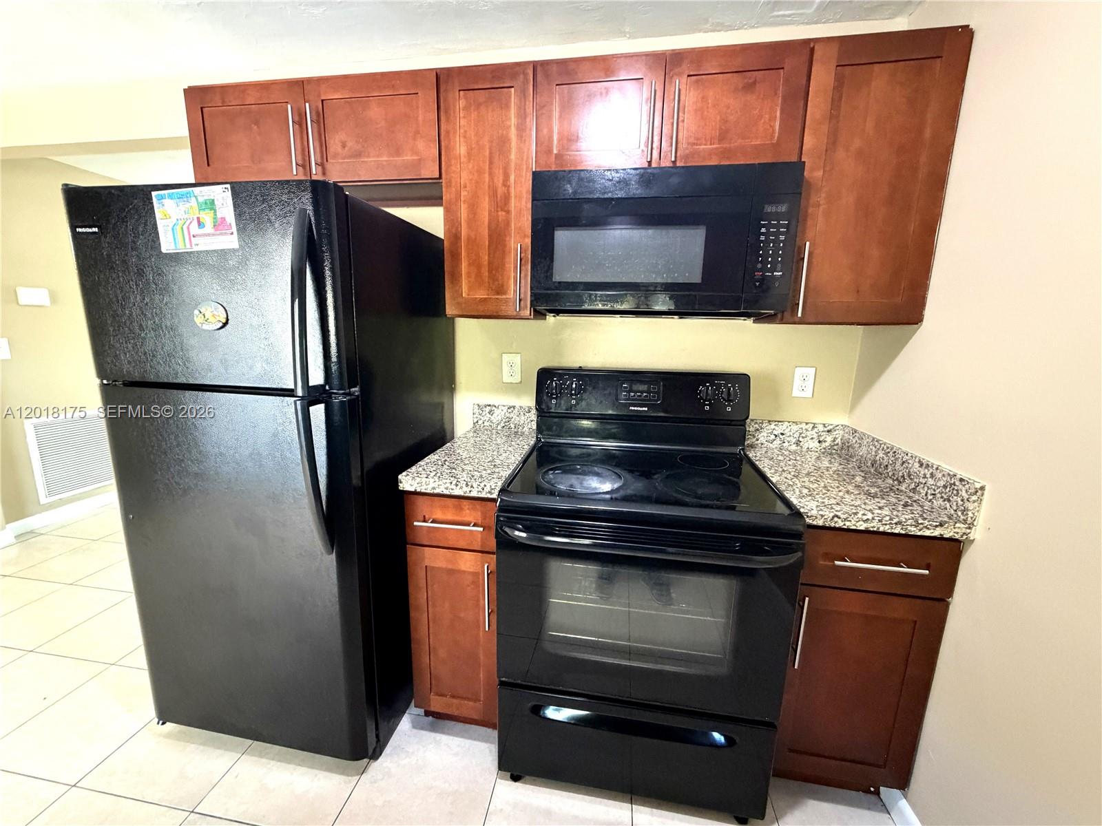 PLAYLAND ISLES - Residential