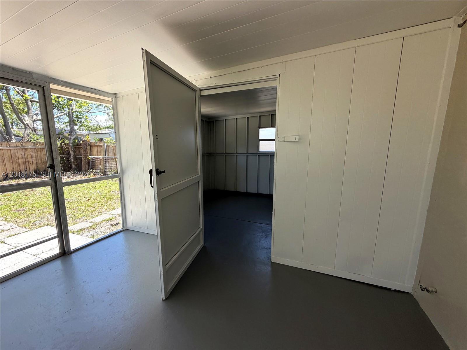PLAYLAND ISLES - Residential