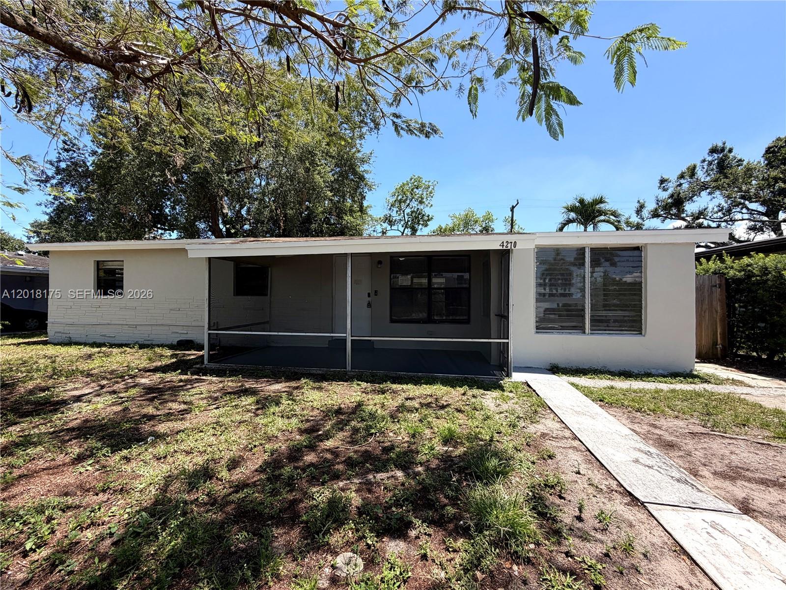 PLAYLAND ISLES - Residential