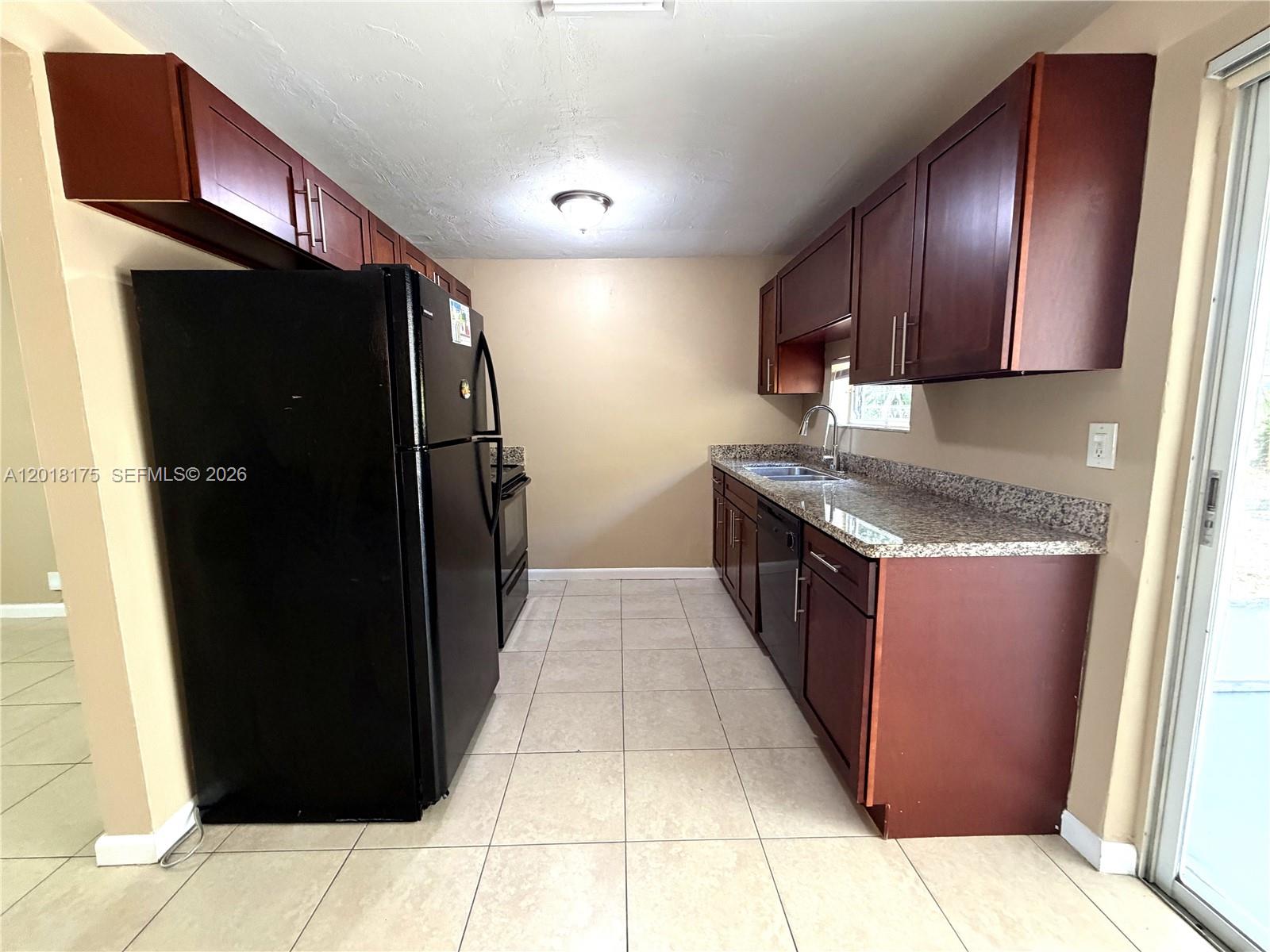 PLAYLAND ISLES - Residential
