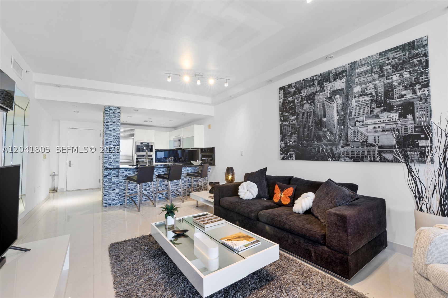 17121 Collins Ave 1406