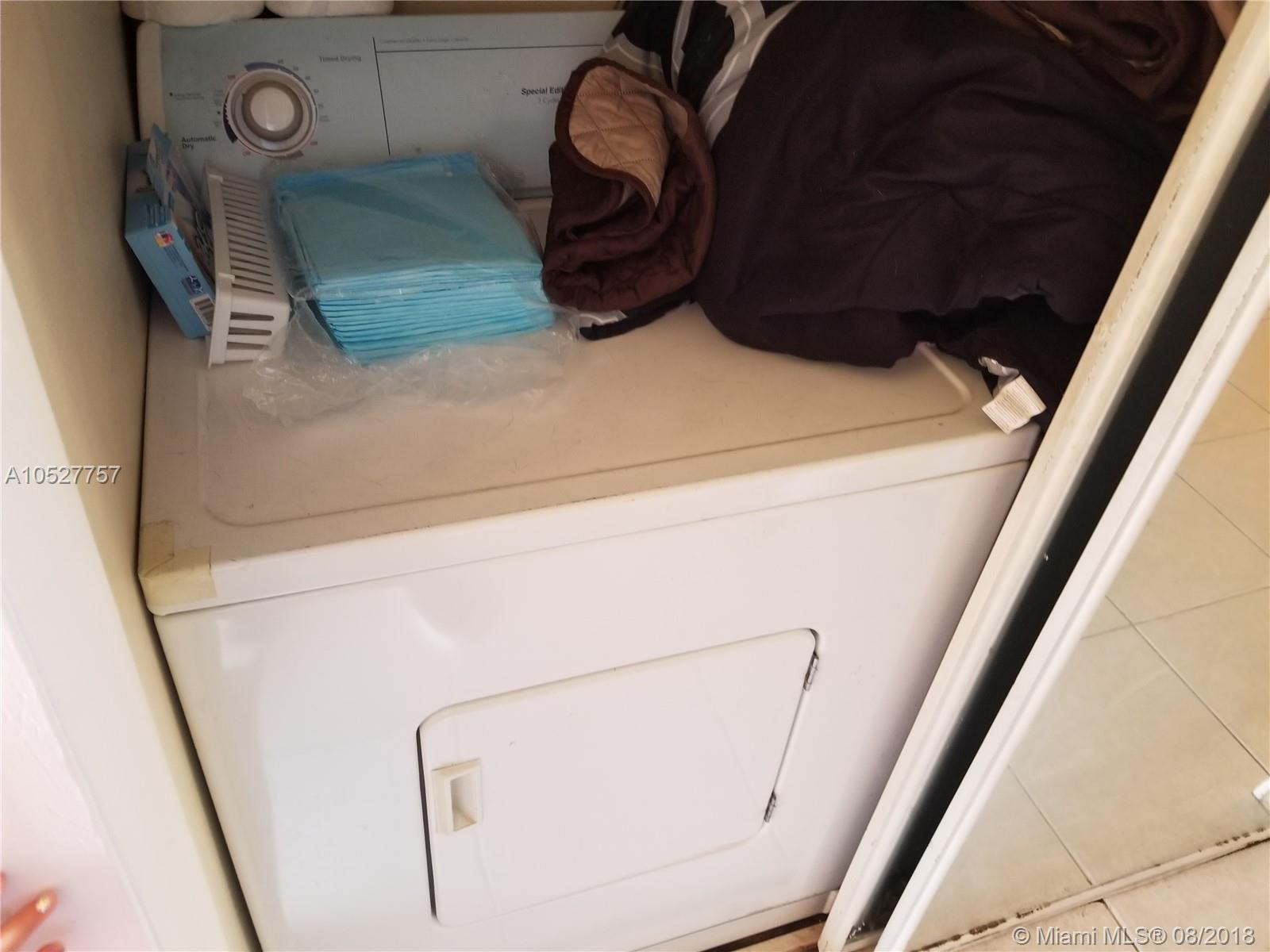 TENNIS VIEW CONDO PH I - Residential