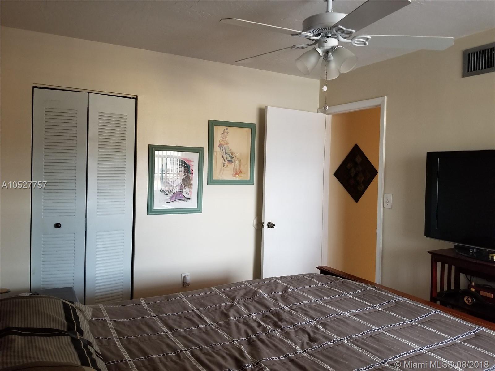 TENNIS VIEW CONDO PH I - Residential