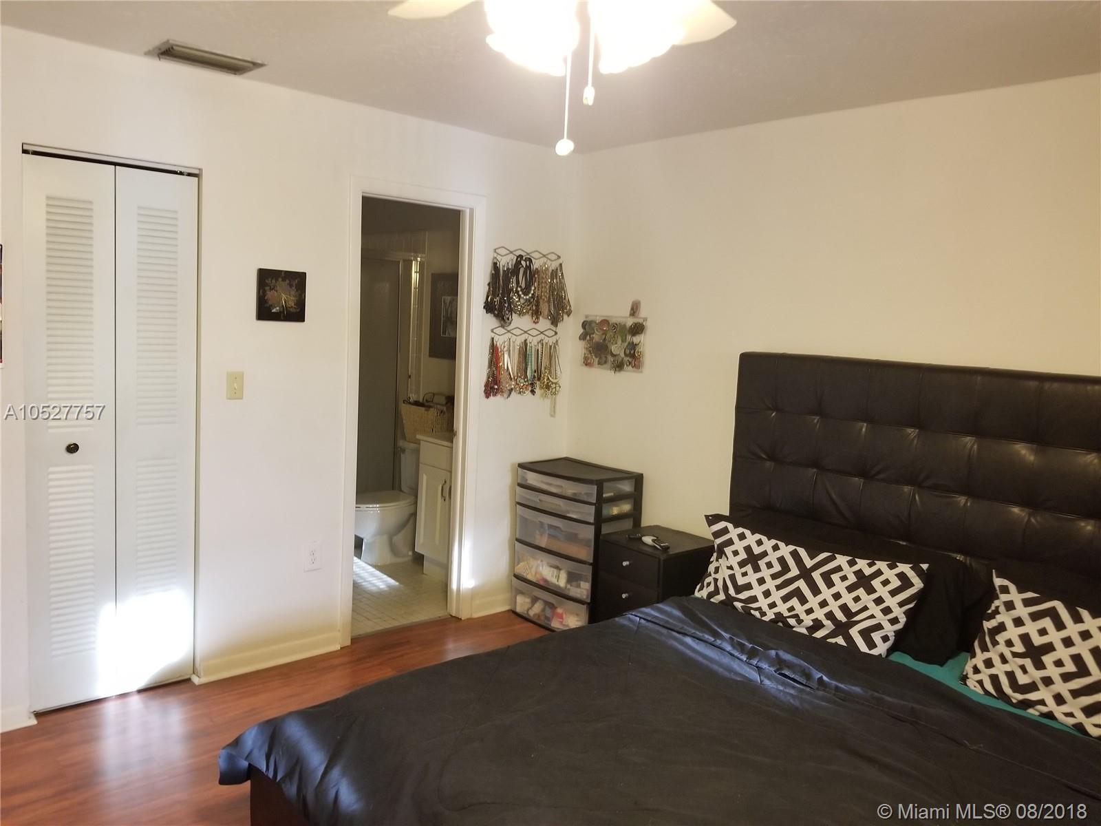 TENNIS VIEW CONDO PH I - Residential