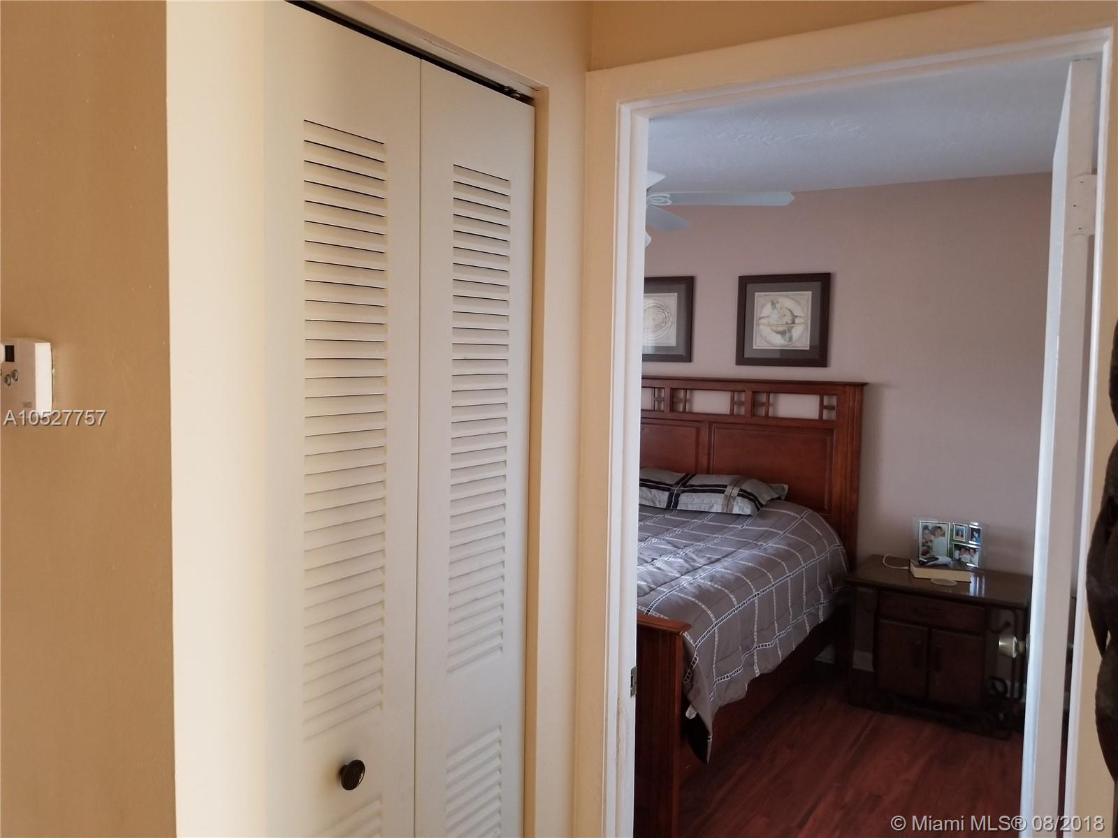 TENNIS VIEW CONDO PH I - Residential