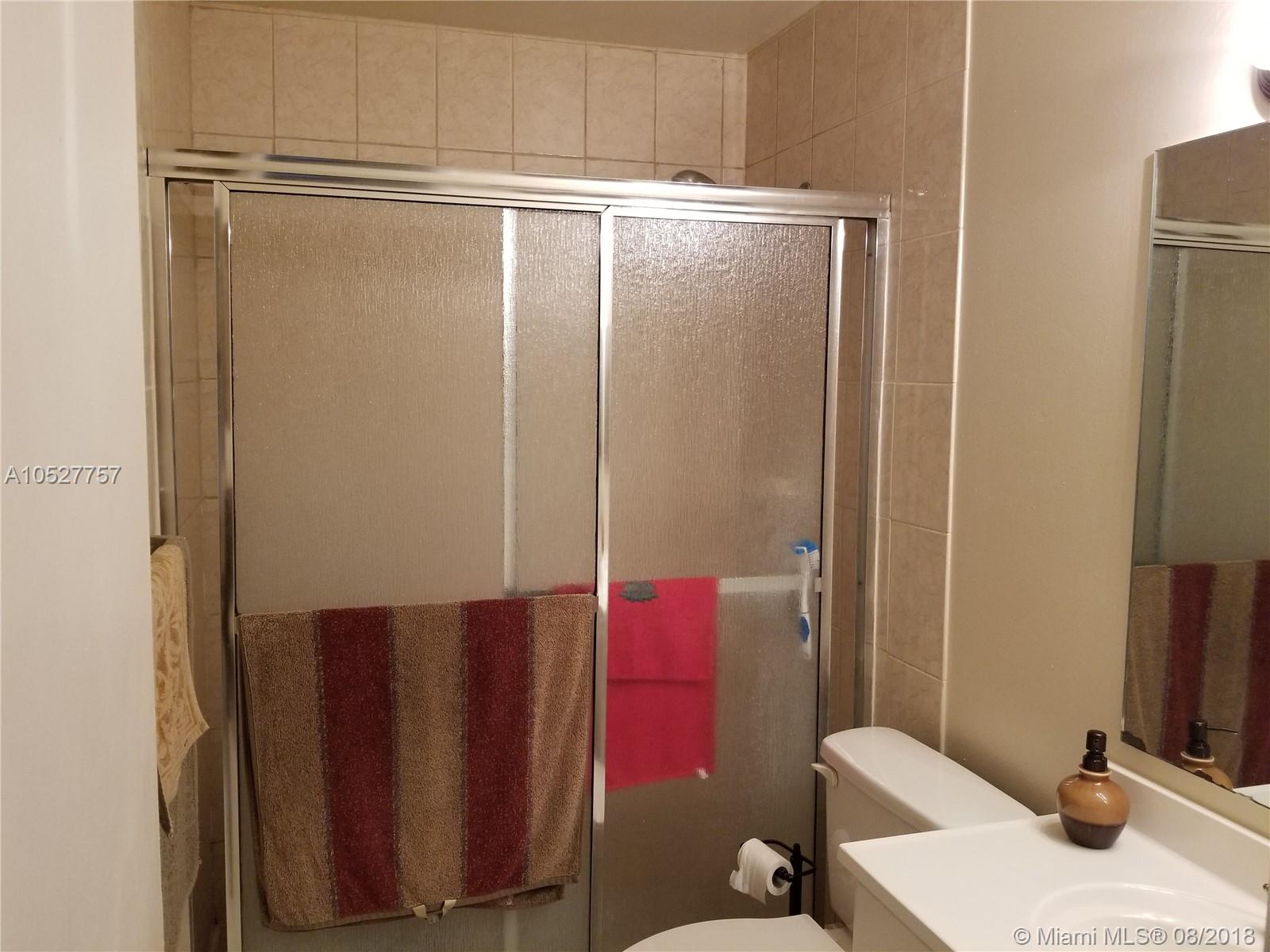 TENNIS VIEW CONDO PH I - Residential