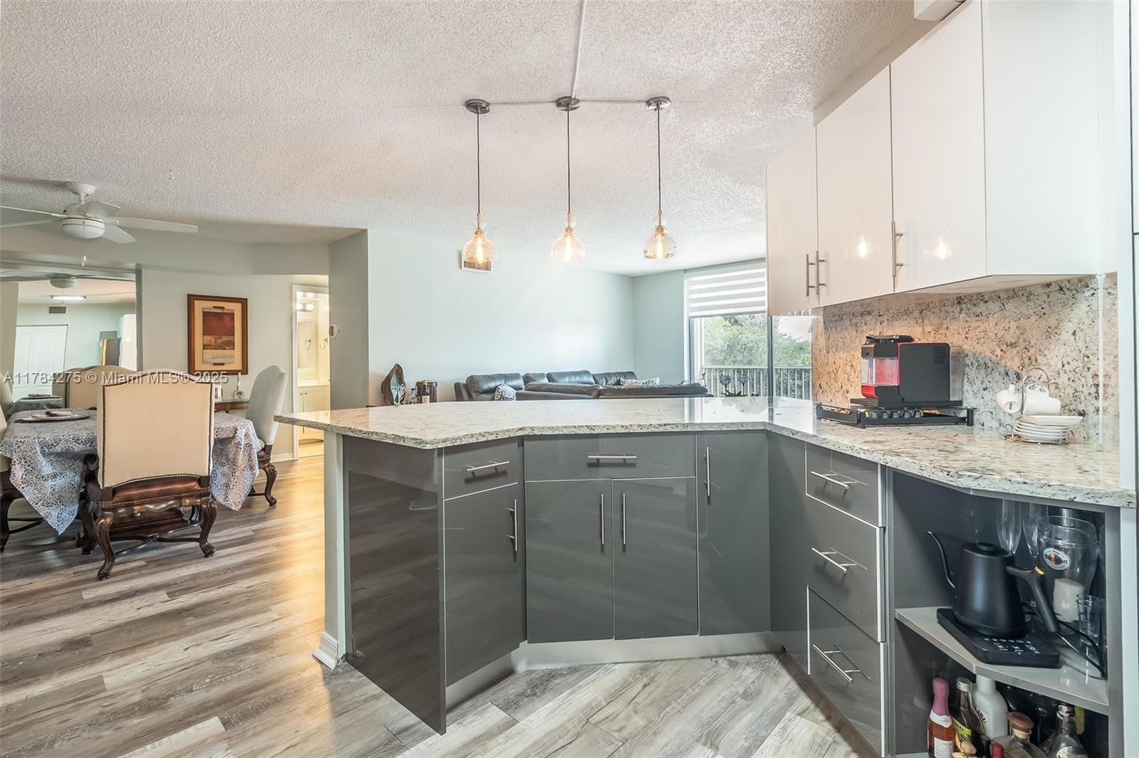 5962 Morningstar Cir 304