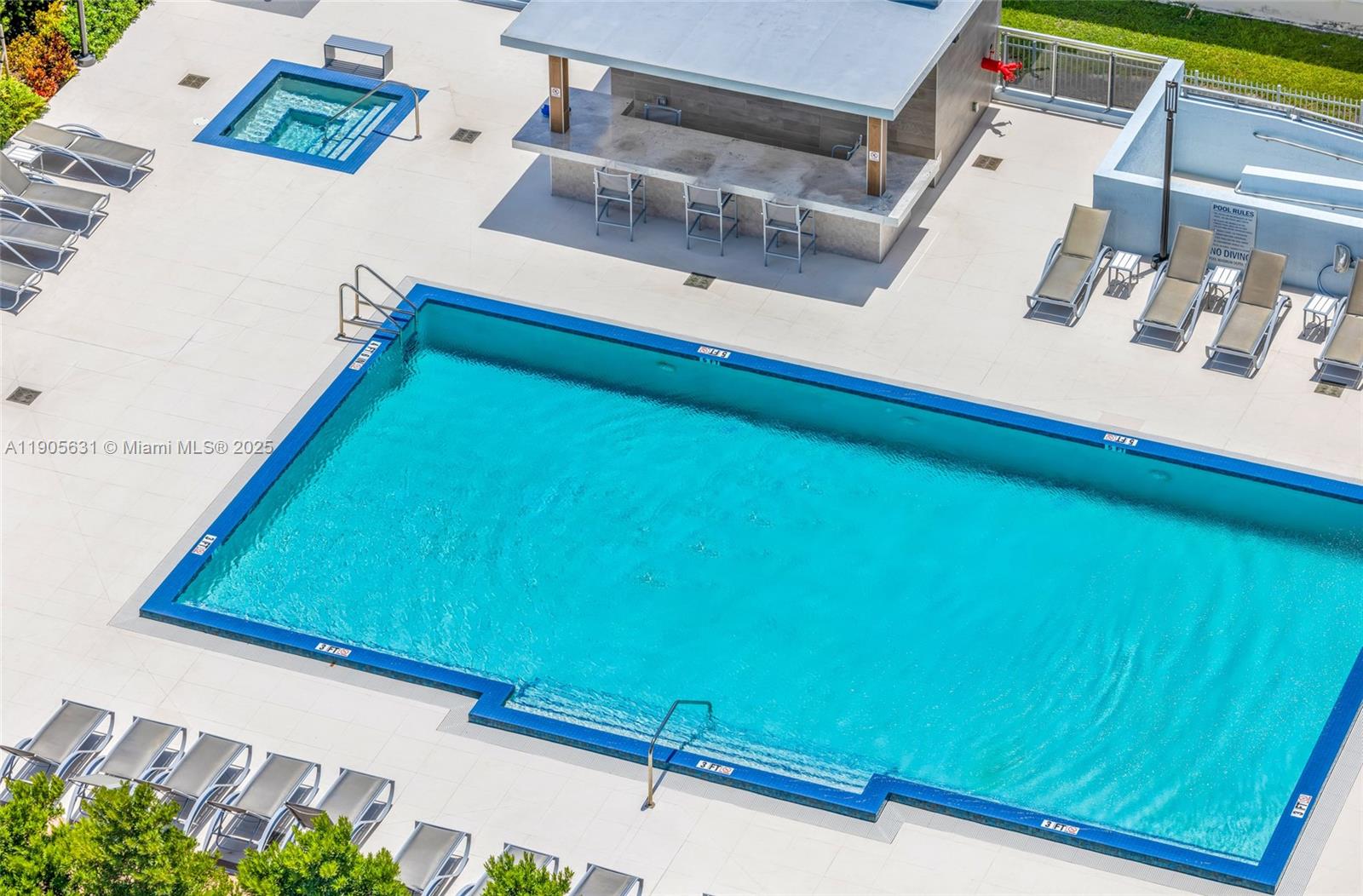 THE LEXI CONDO - Residential