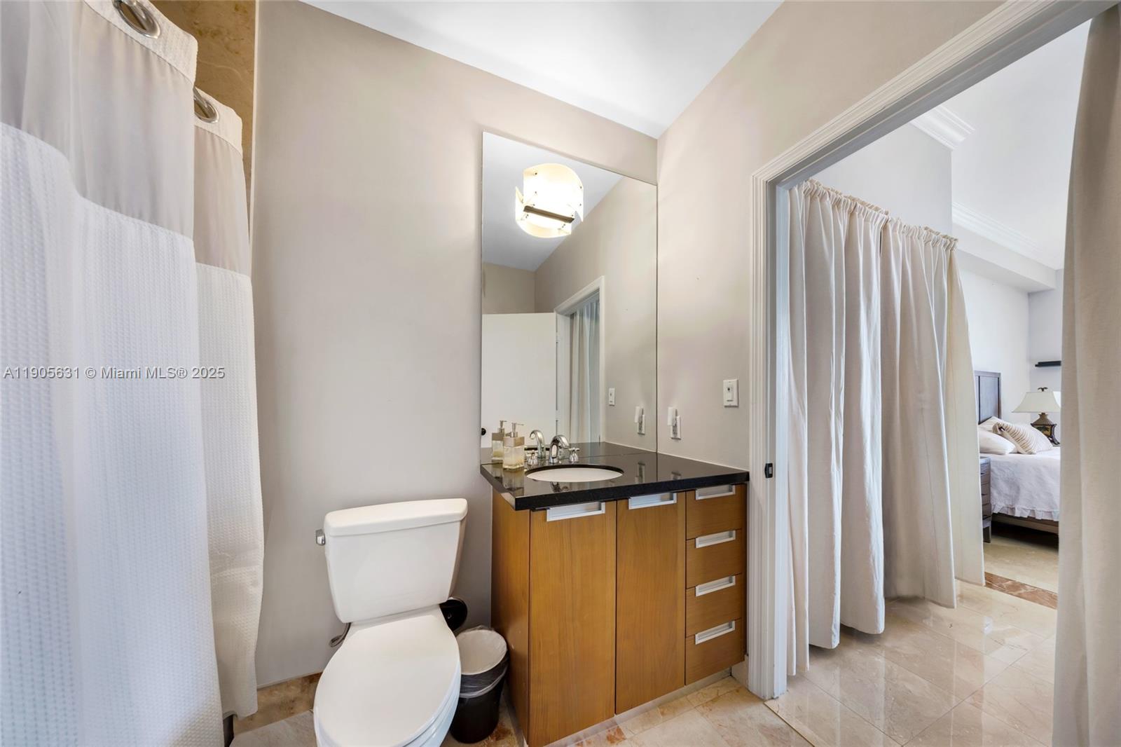 THE LEXI CONDO - Residential