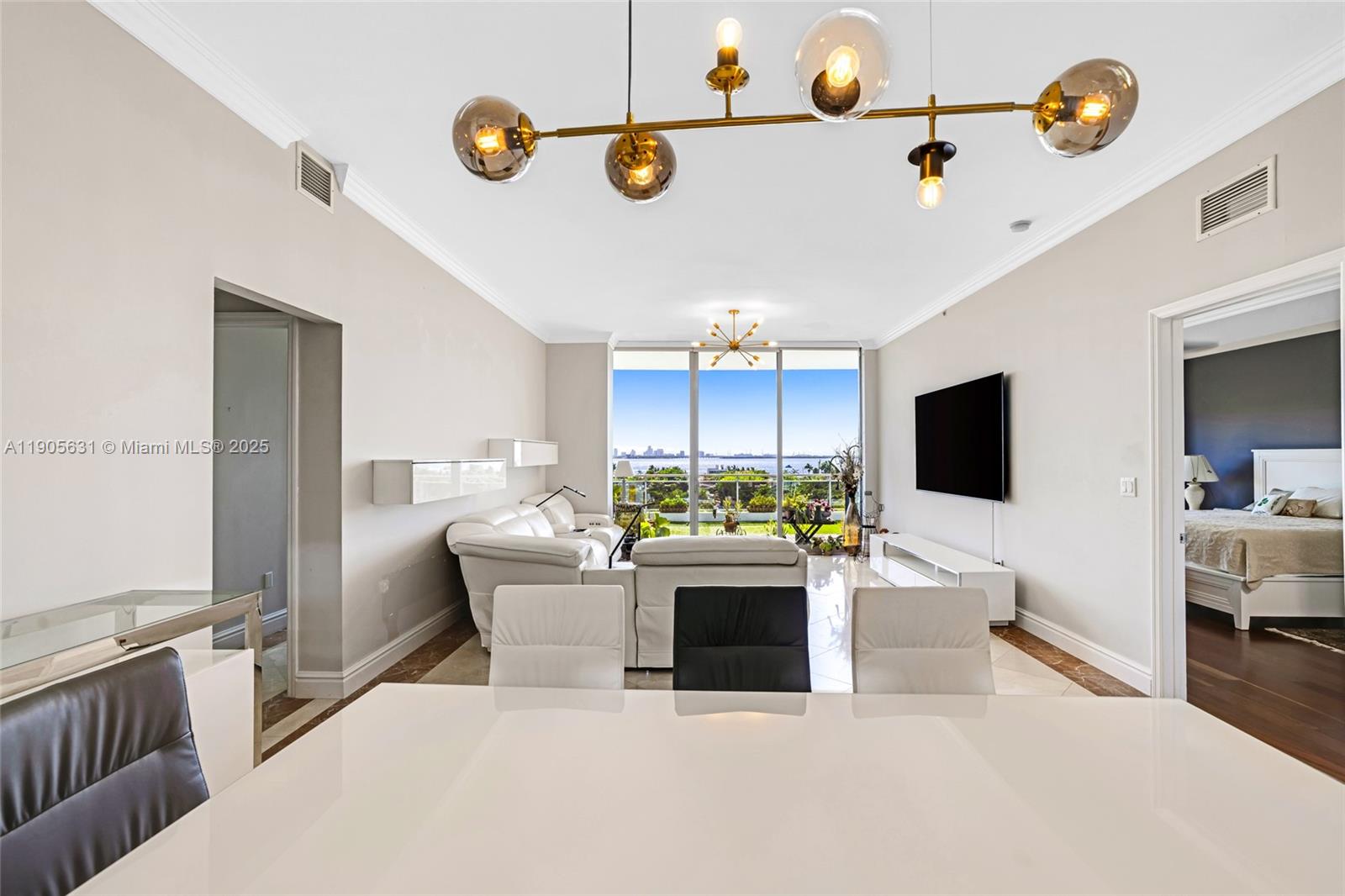 THE LEXI CONDO - Residential