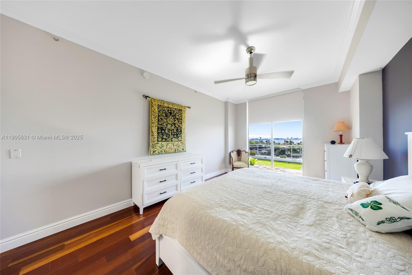 THE LEXI CONDO - Residential